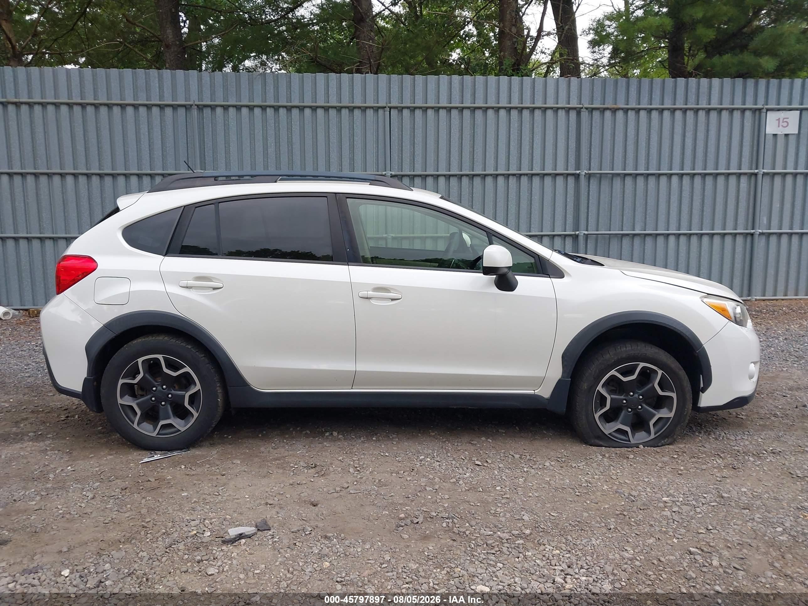 2014 Subaru Xv Crosstrek 2.0i Limited White vin: JF2GPAGC1E8288976