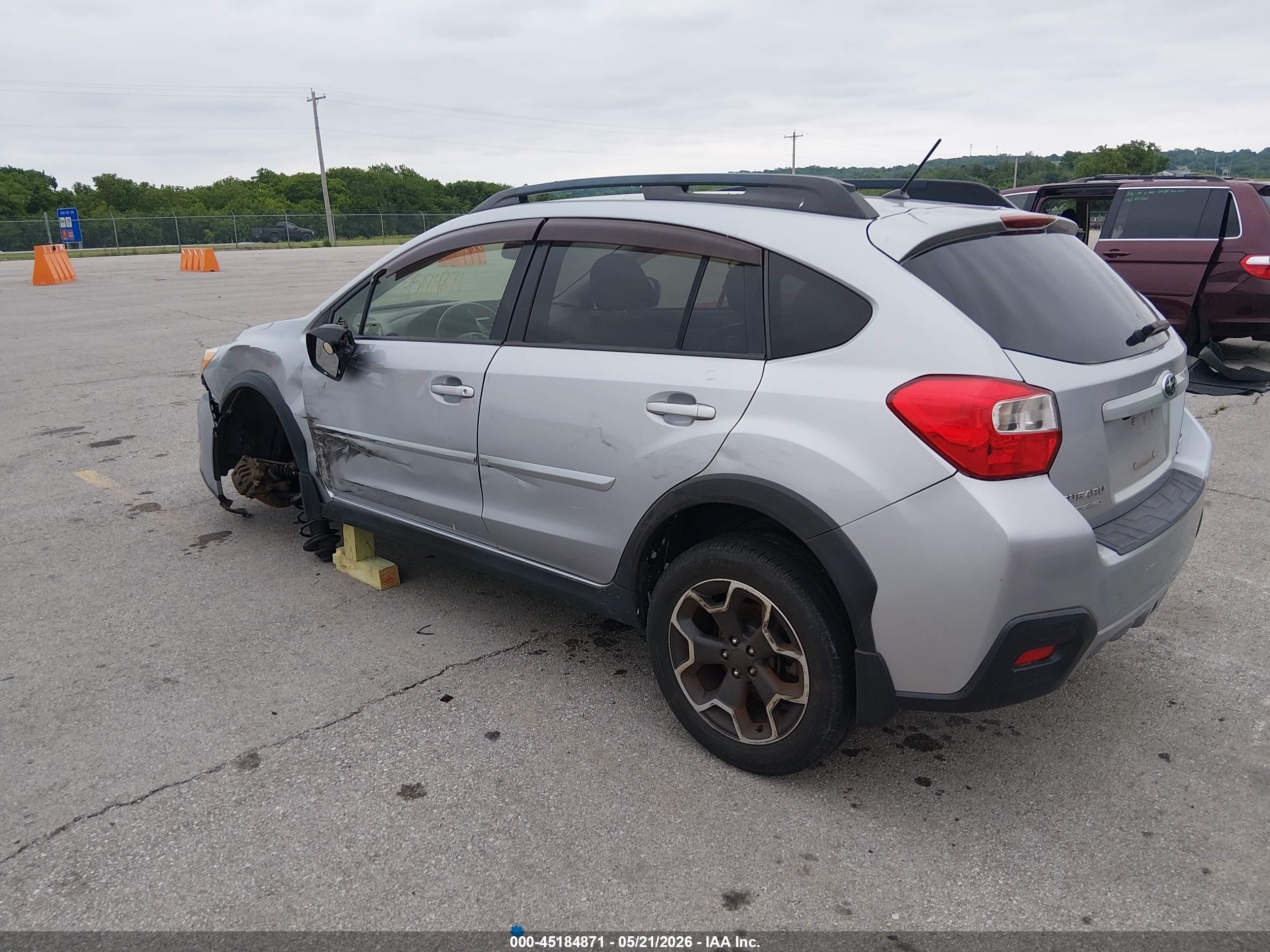 2013 Subaru Xv Crosstrek 2.0i Limited Silver vin: JF2GPAGC2D2212698