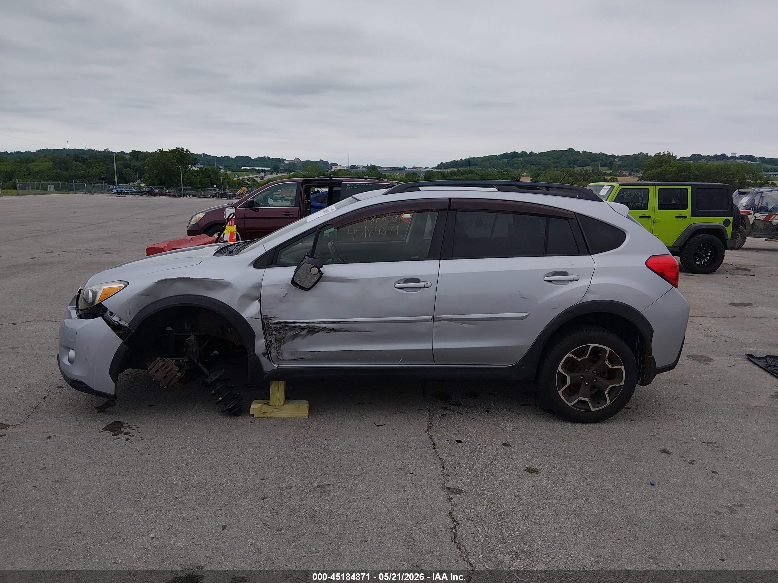 2013 Subaru Xv Crosstrek 2.0i Limited Silver vin: JF2GPAGC2D2212698