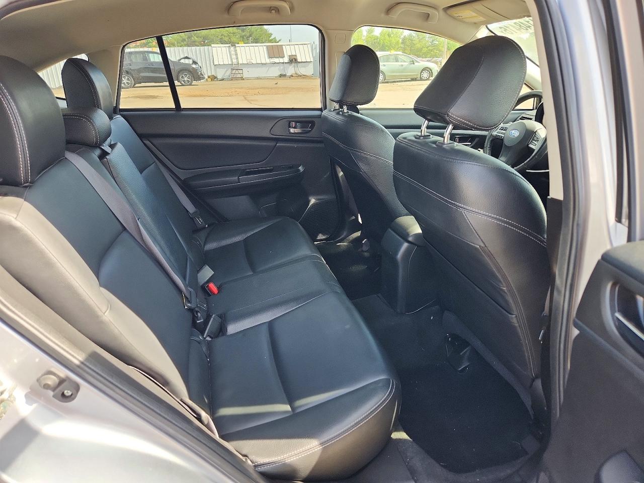 2014 Subaru Xv Crosstrek 2.0 Limited Silver vin: JF2GPAGC2E8203143