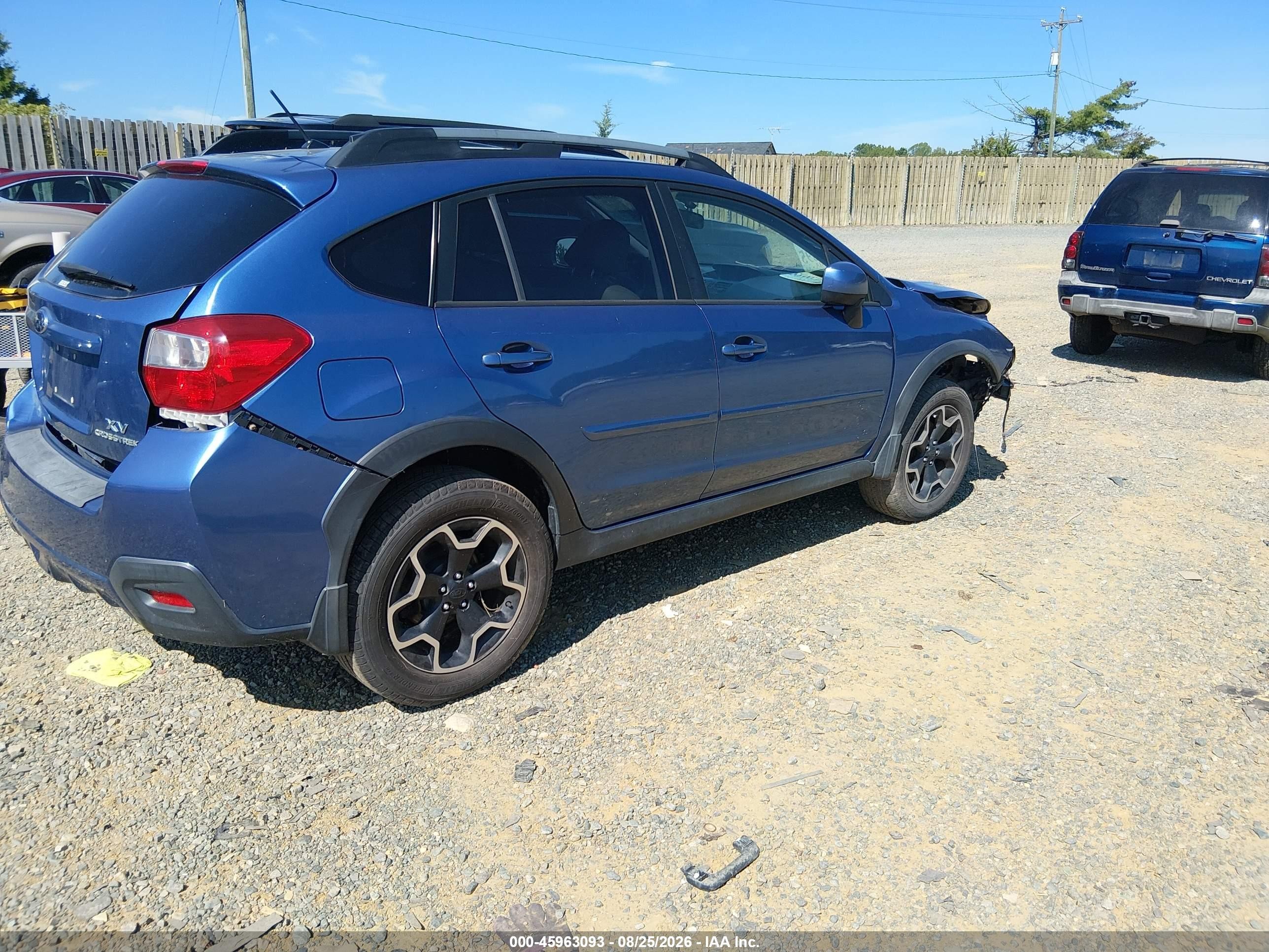 2014 Subaru Xv Crosstrek 2.0i Limited Blue vin: JF2GPAGC2E8219665