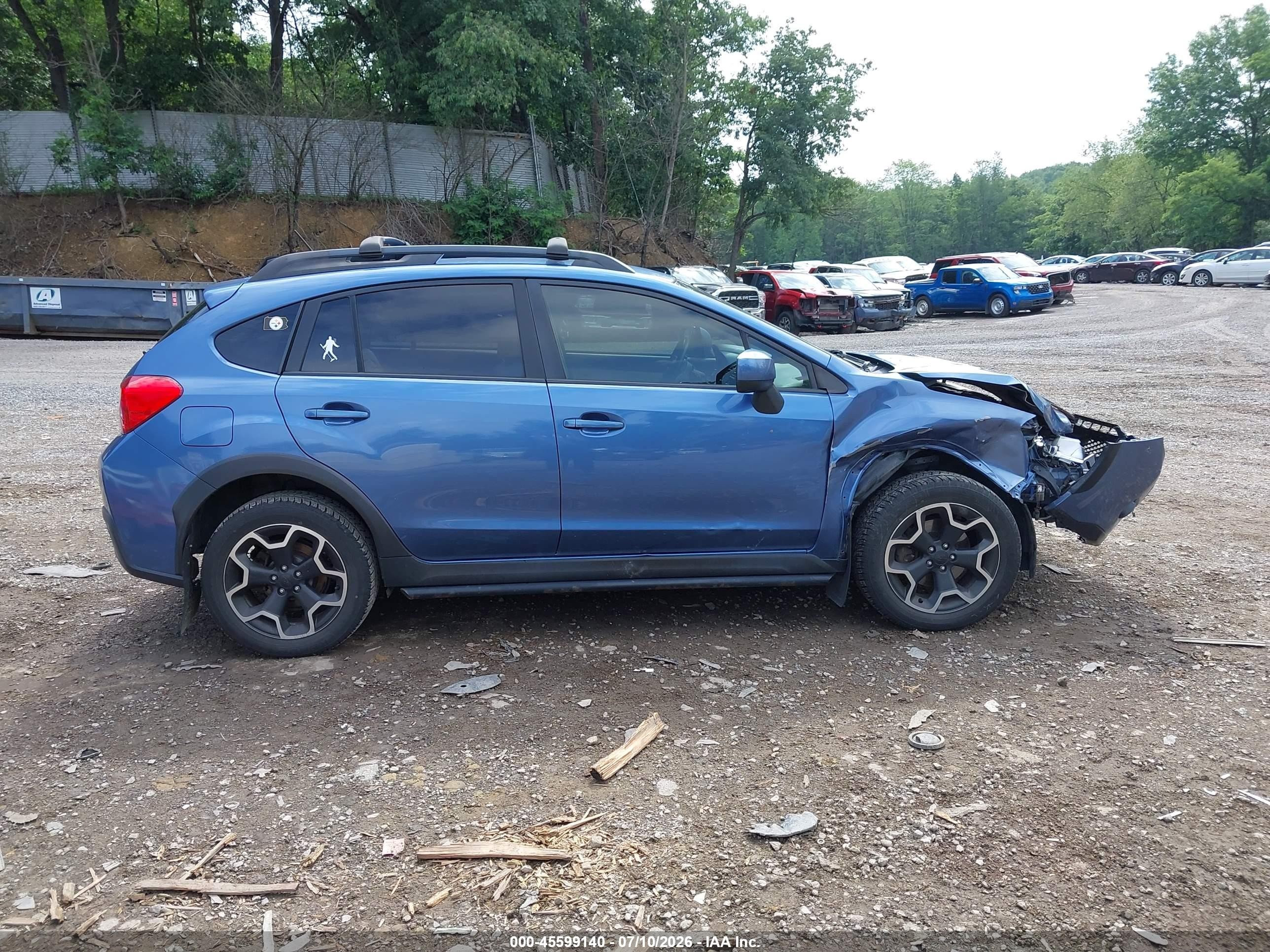 2014 Subaru Xv Crosstrek 2.0i Limited Blue vin: JF2GPAGC2E8256604