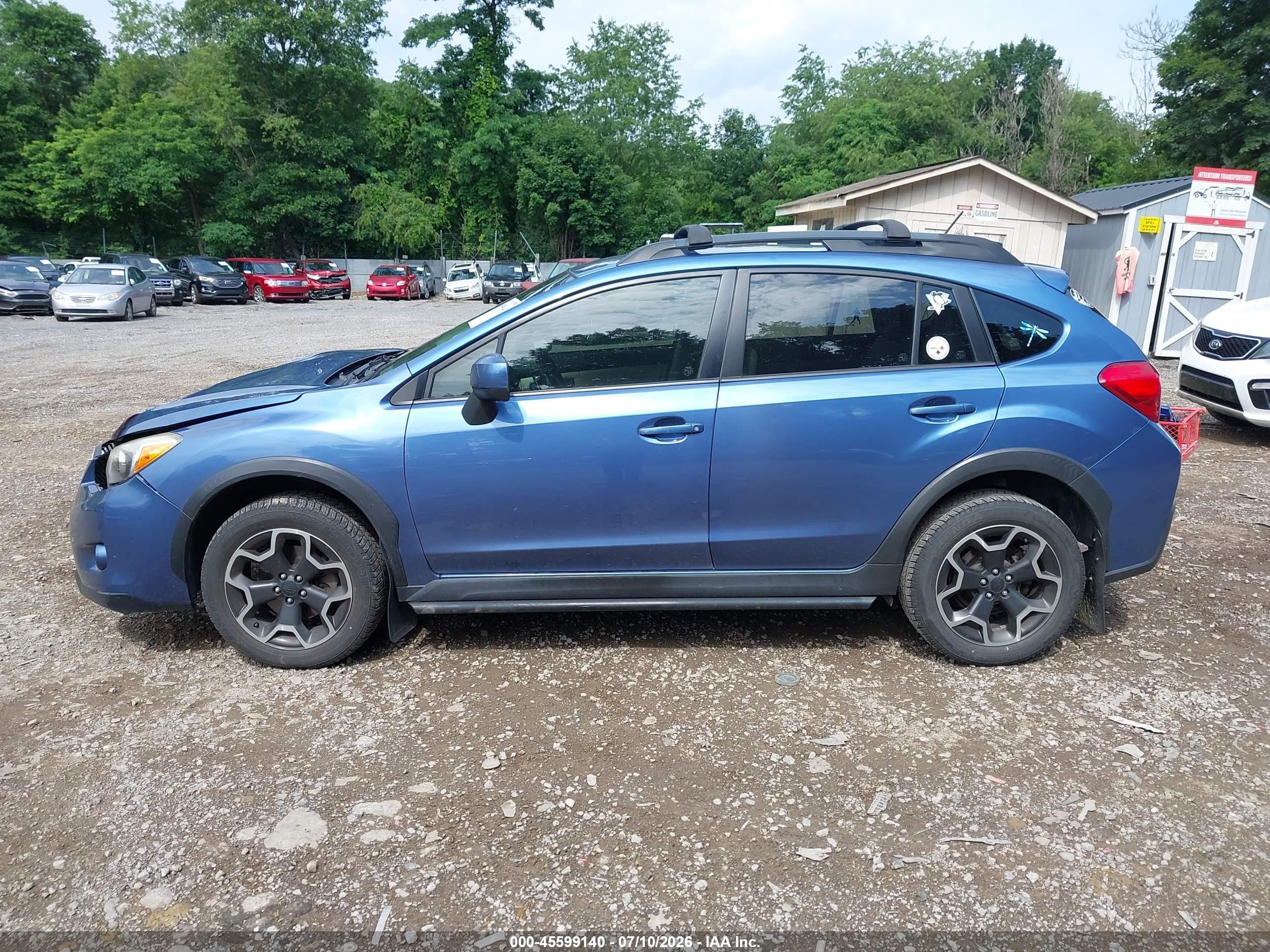 2014 Subaru Xv Crosstrek 2.0i Limited Blue vin: JF2GPAGC2E8256604