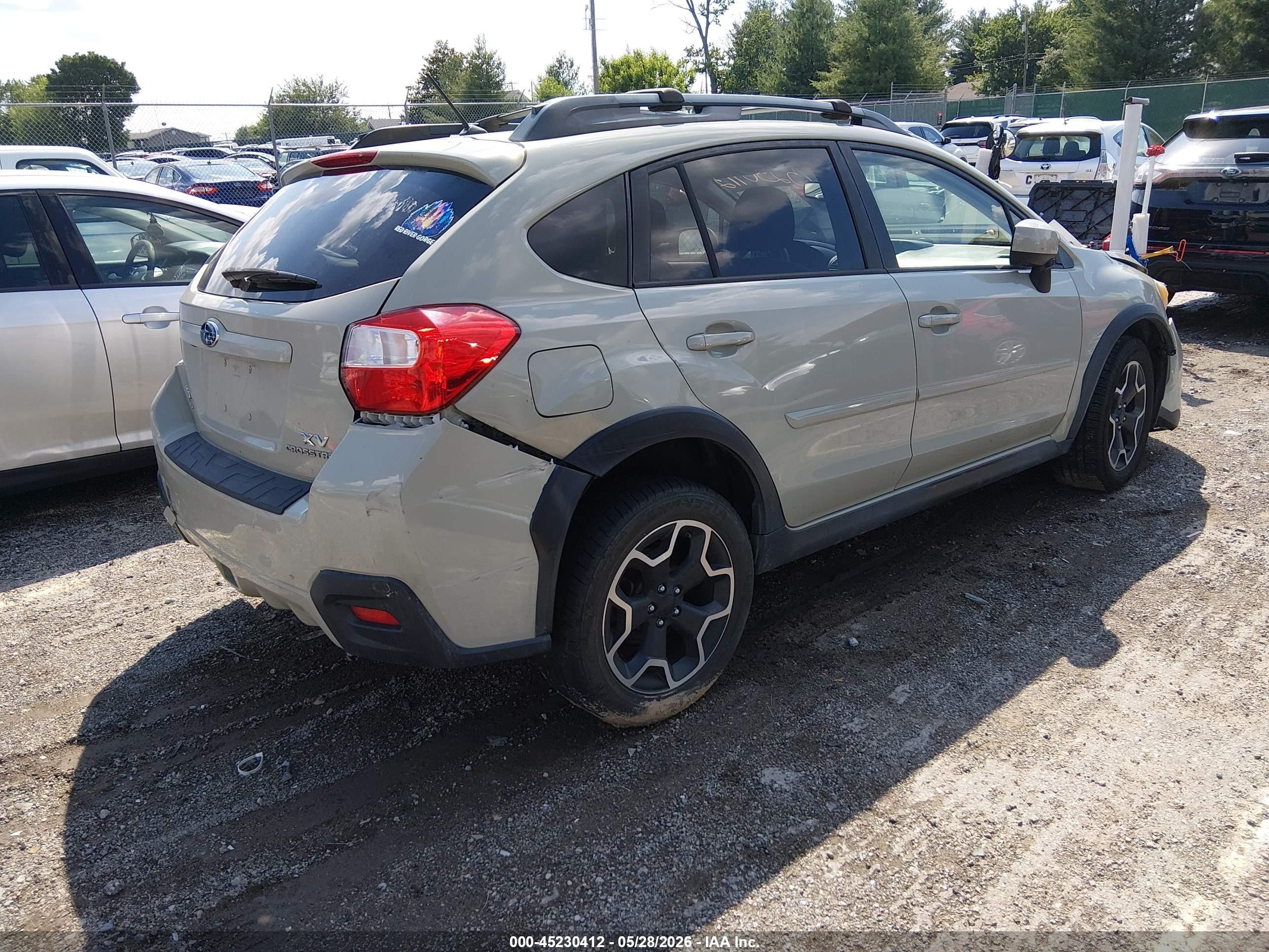 2014 Subaru Xv Crosstrek 2.0i Limited Cream vin: JF2GPAGC2E8270955