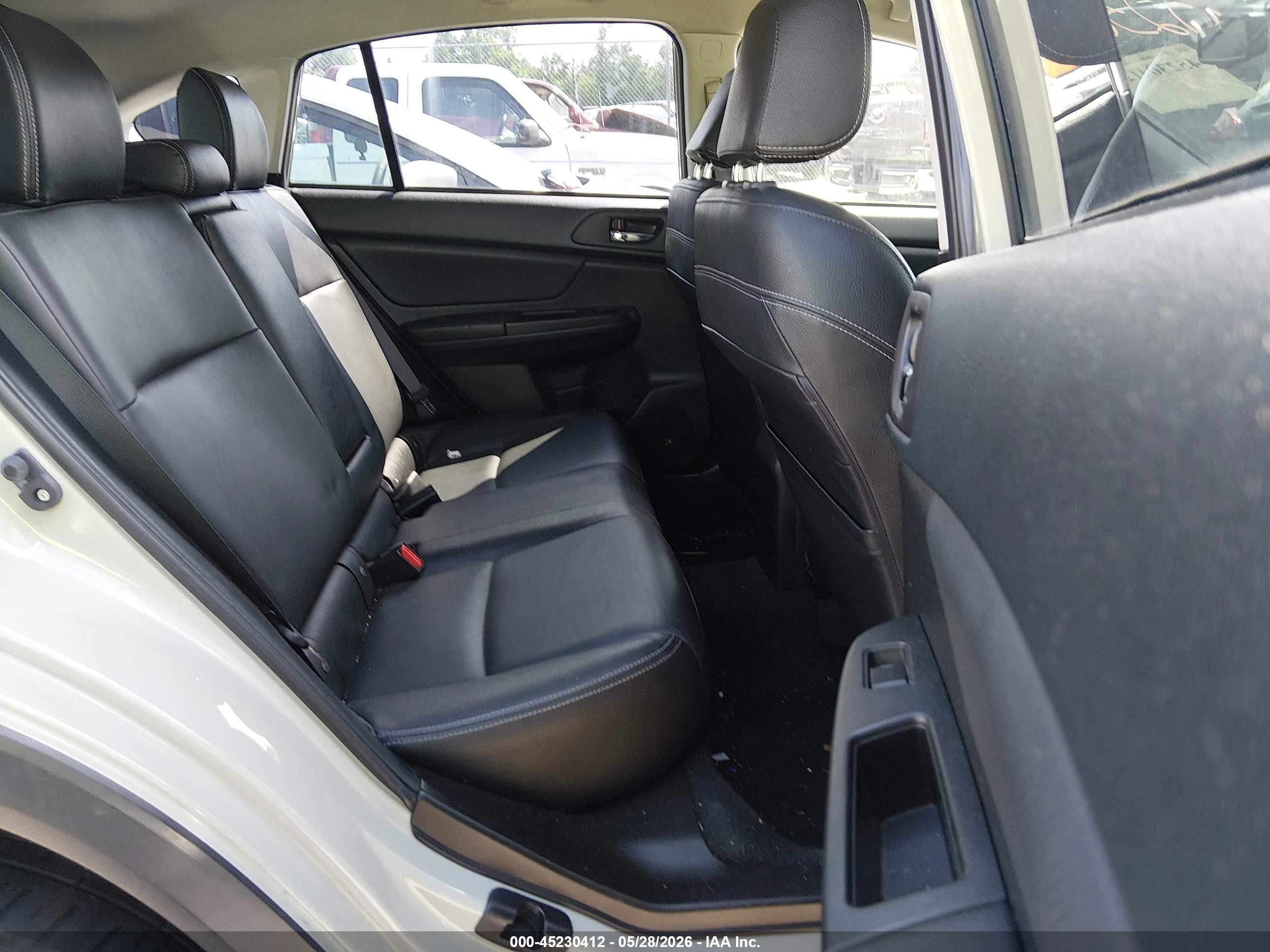 2014 Subaru Xv Crosstrek 2.0i Limited Cream vin: JF2GPAGC2E8270955