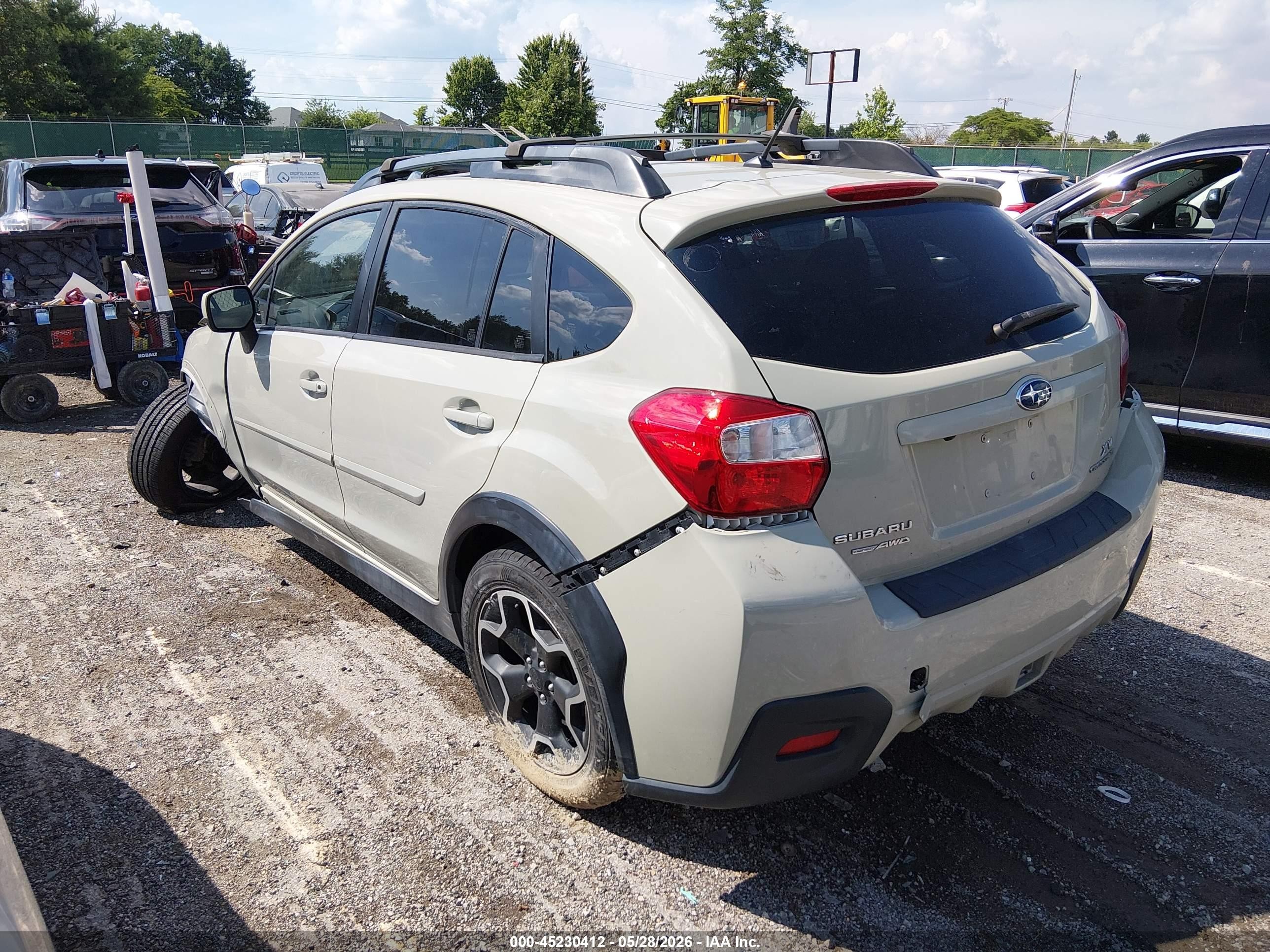 2014 Subaru Xv Crosstrek 2.0i Limited Cream vin: JF2GPAGC2E8270955