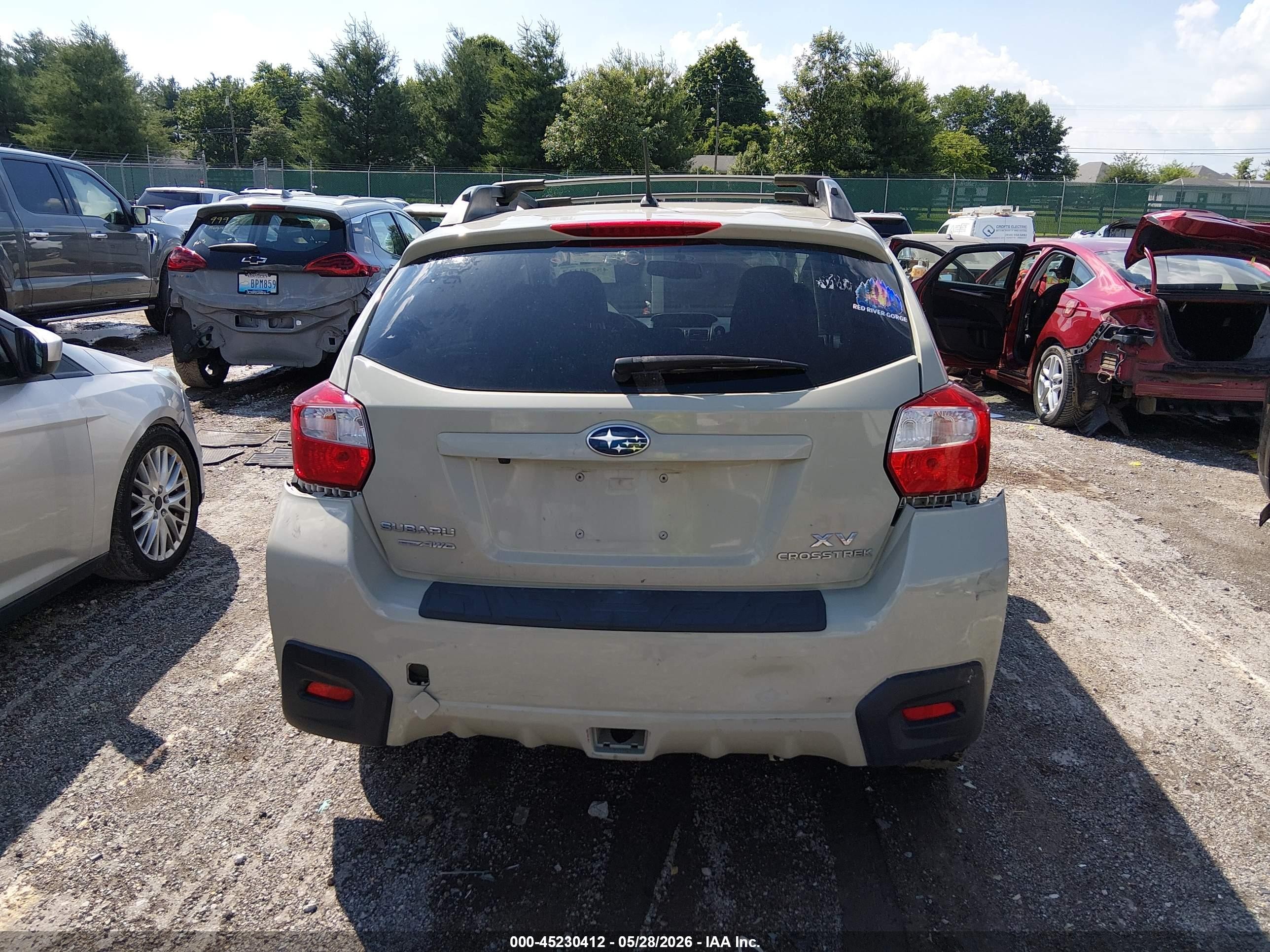 2014 Subaru Xv Crosstrek 2.0i Limited Cream vin: JF2GPAGC2E8270955