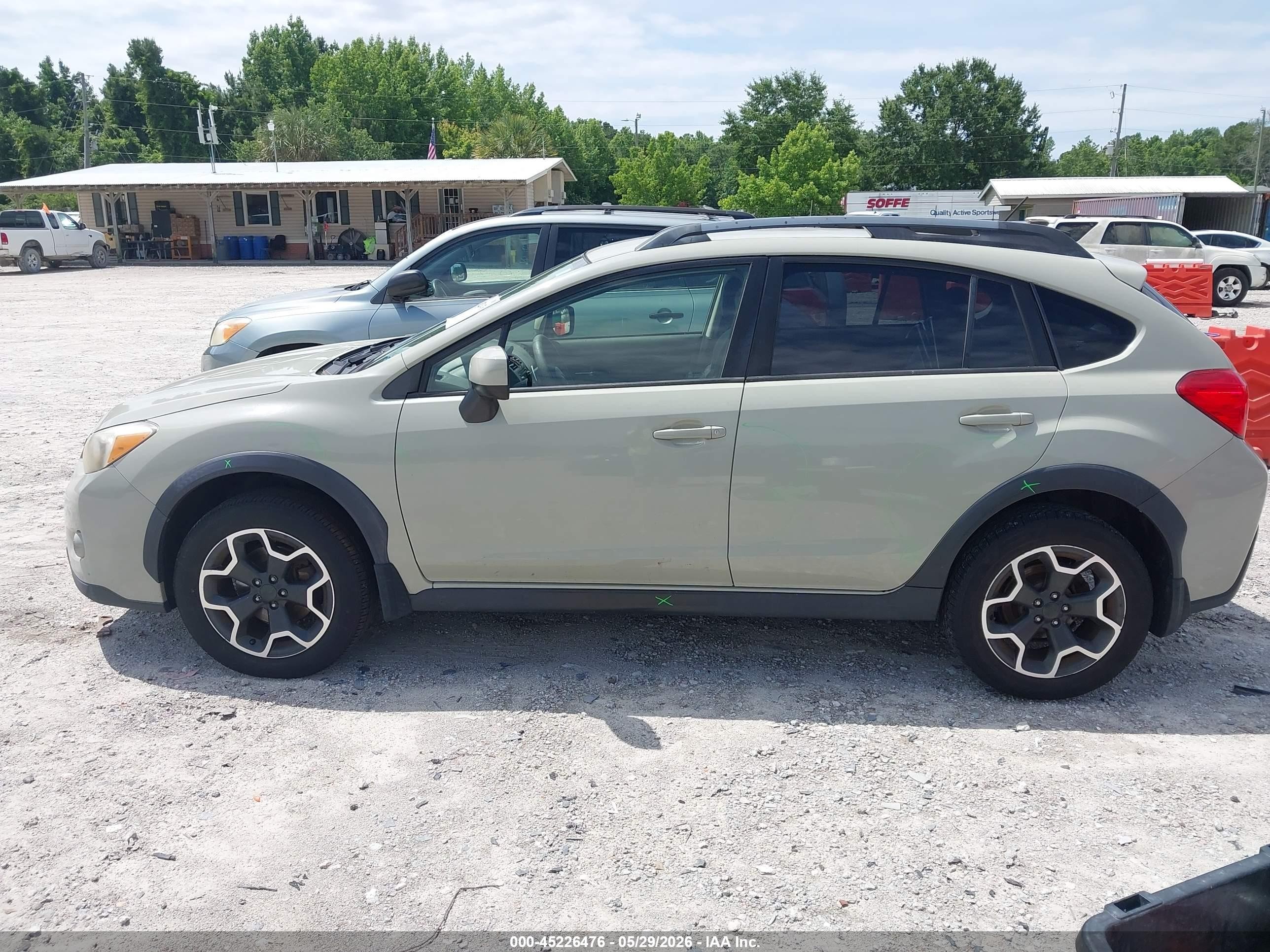 2014 Subaru Xv Crosstrek 2.0i Limited Green vin: JF2GPAGC2E8334430