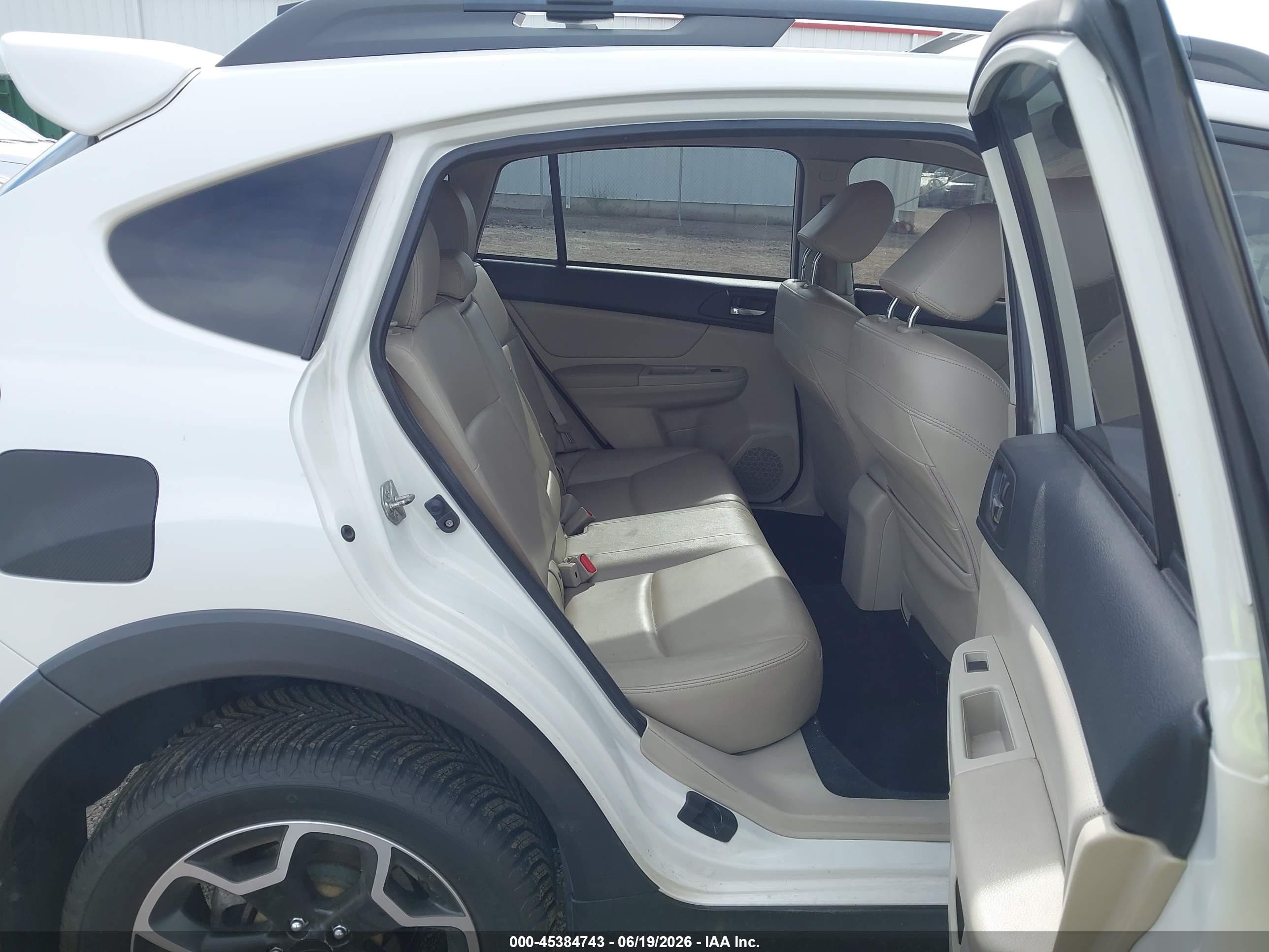 2013 Subaru Xv Crosstrek 2.0i Limited White vin: JF2GPAGC3D2872815