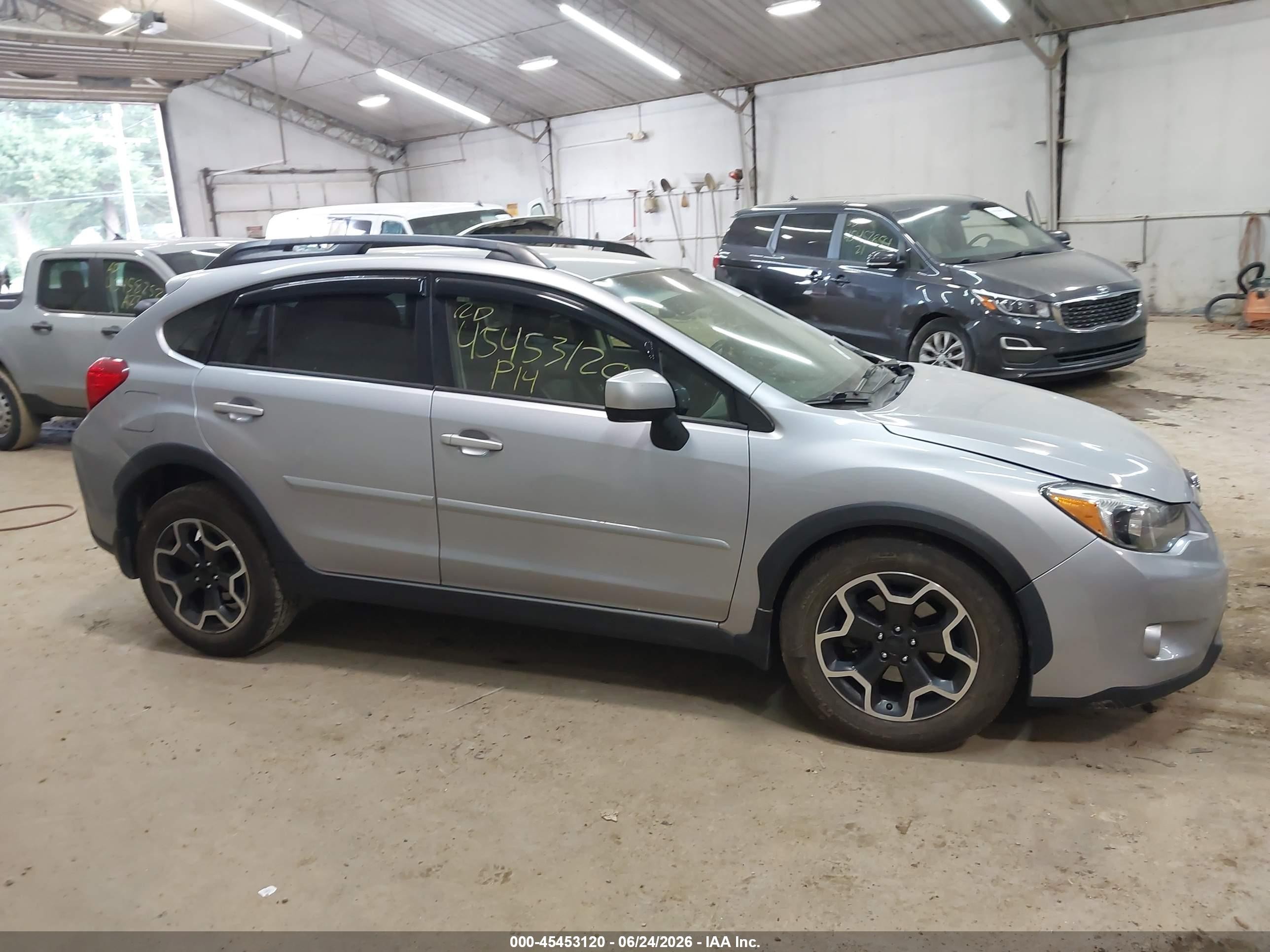 2014 Subaru Xv Crosstrek 2.0i Limited Серебряный vin: JF2GPAGC4E8233924