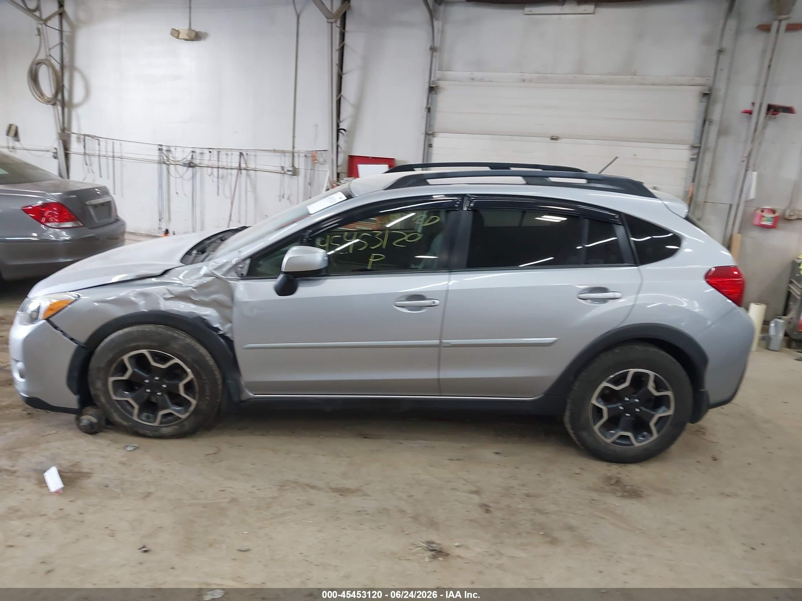 2014 Subaru Xv Crosstrek 2.0i Limited Серебряный vin: JF2GPAGC4E8233924