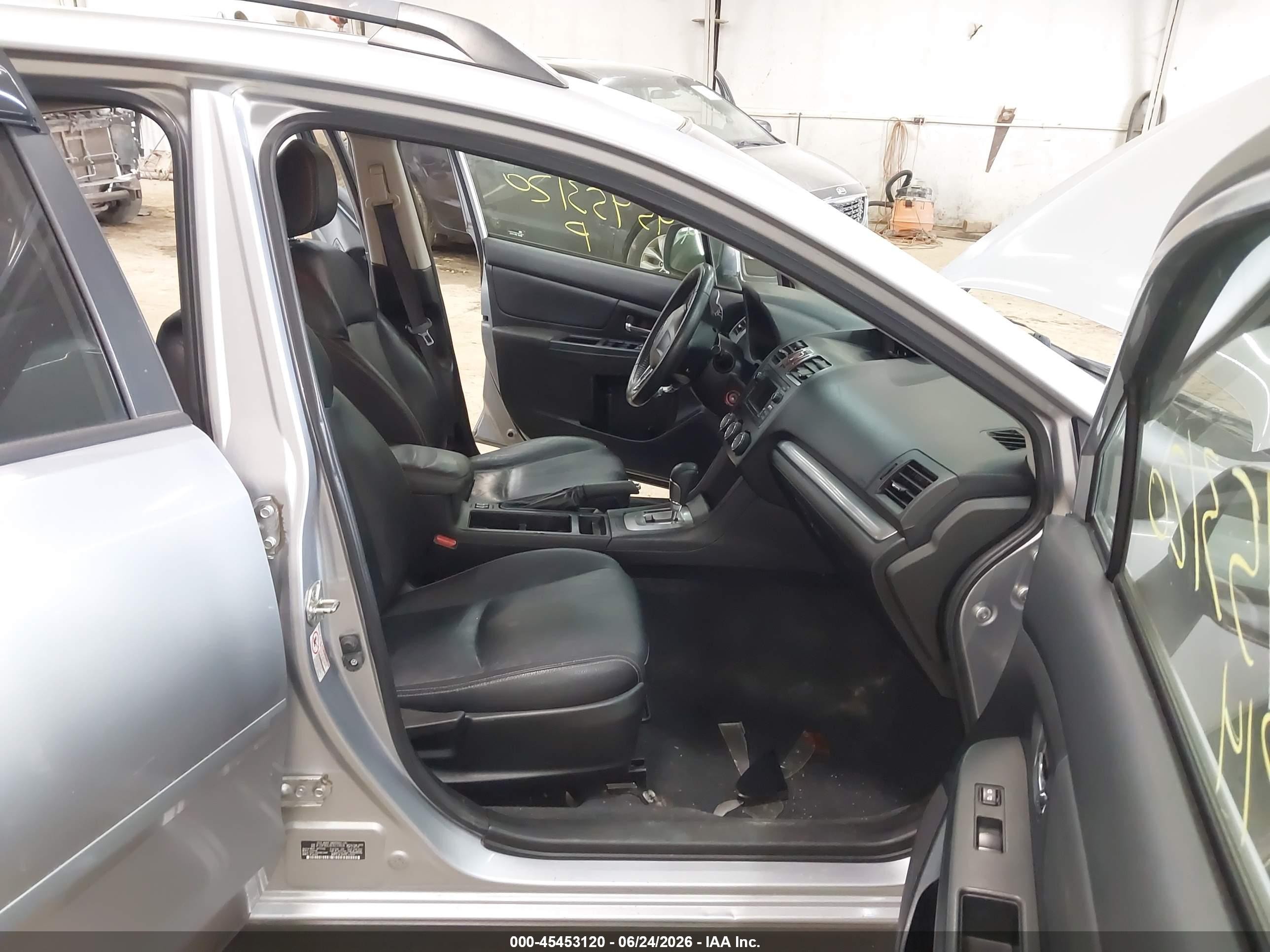 2014 Subaru Xv Crosstrek 2.0i Limited Серебряный vin: JF2GPAGC4E8233924