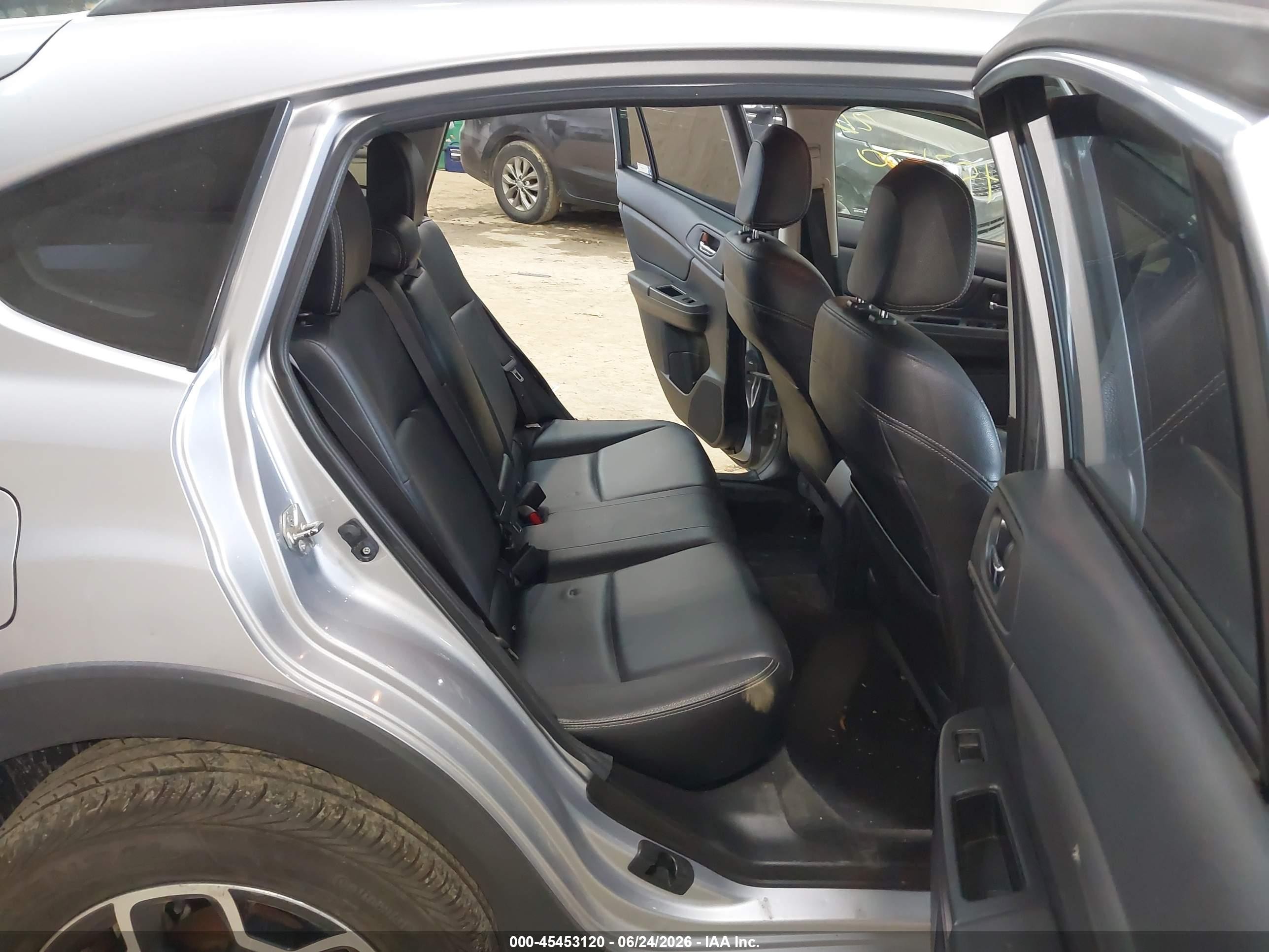 2014 Subaru Xv Crosstrek 2.0i Limited Серебряный vin: JF2GPAGC4E8233924