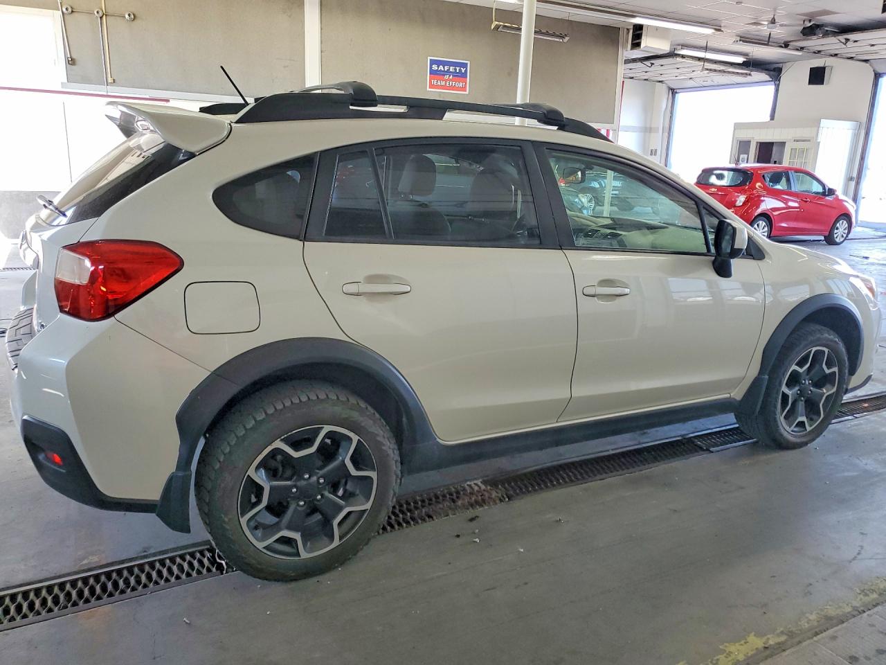 2014 Subaru Xv Crosstrek 2.0 Limited White vin: JF2GPAGC6E8215683