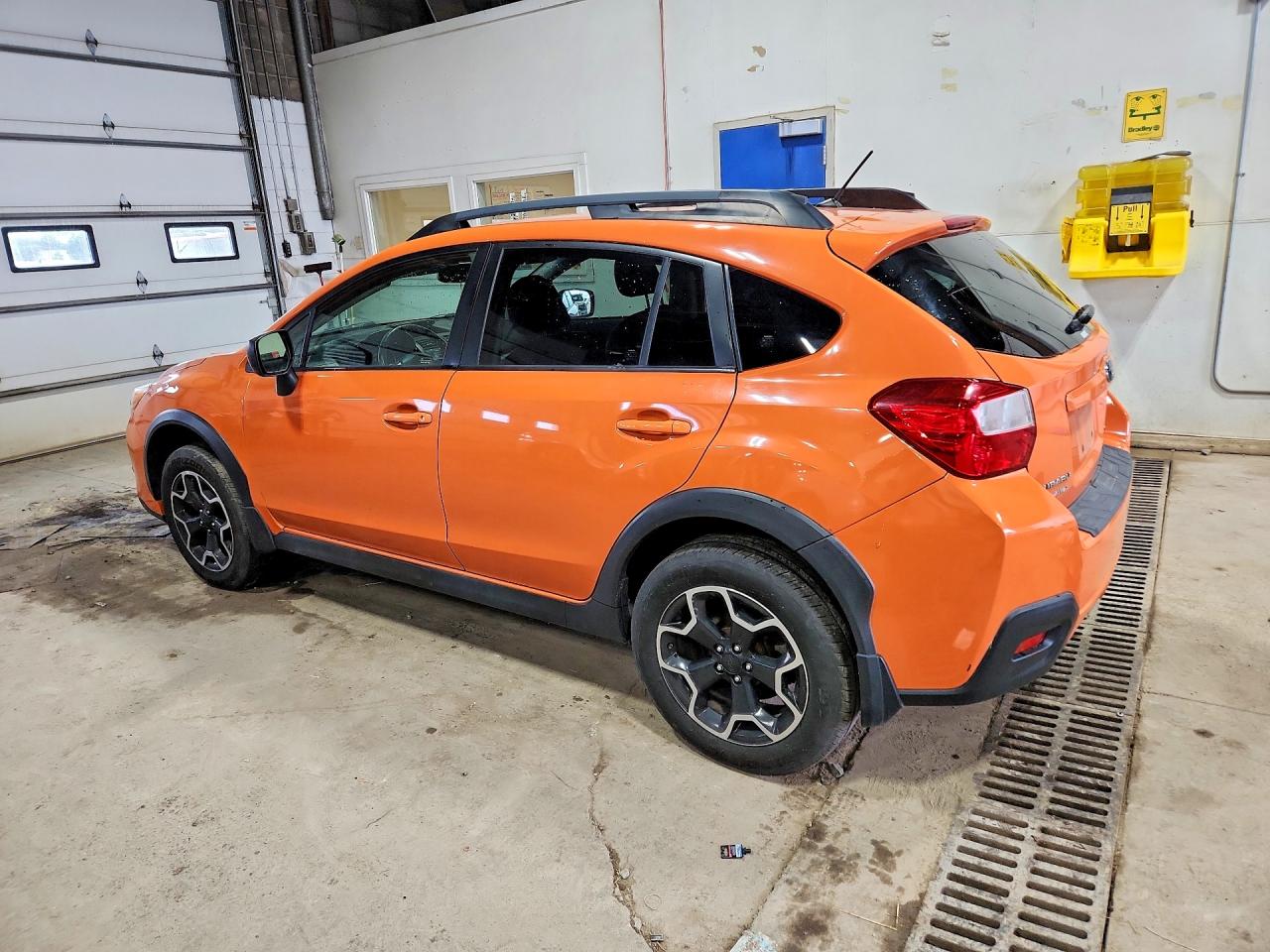 2014 Subaru Crosstrek Limited Orange vin: JF2GPAGC6E8283112