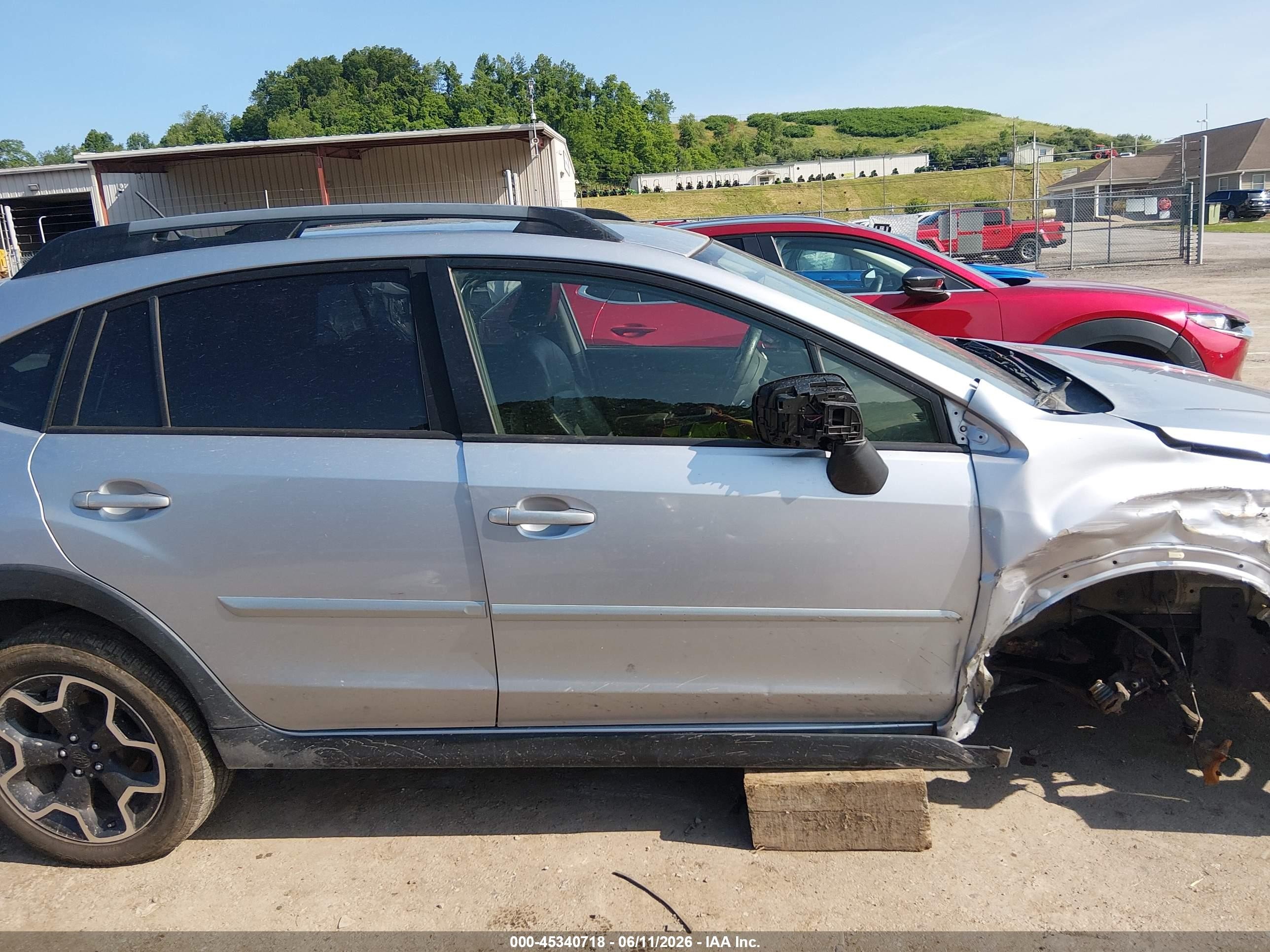 2014 Subaru Xv Crosstrek 2.0i Limited Silver vin: JF2GPAGC8E8287324