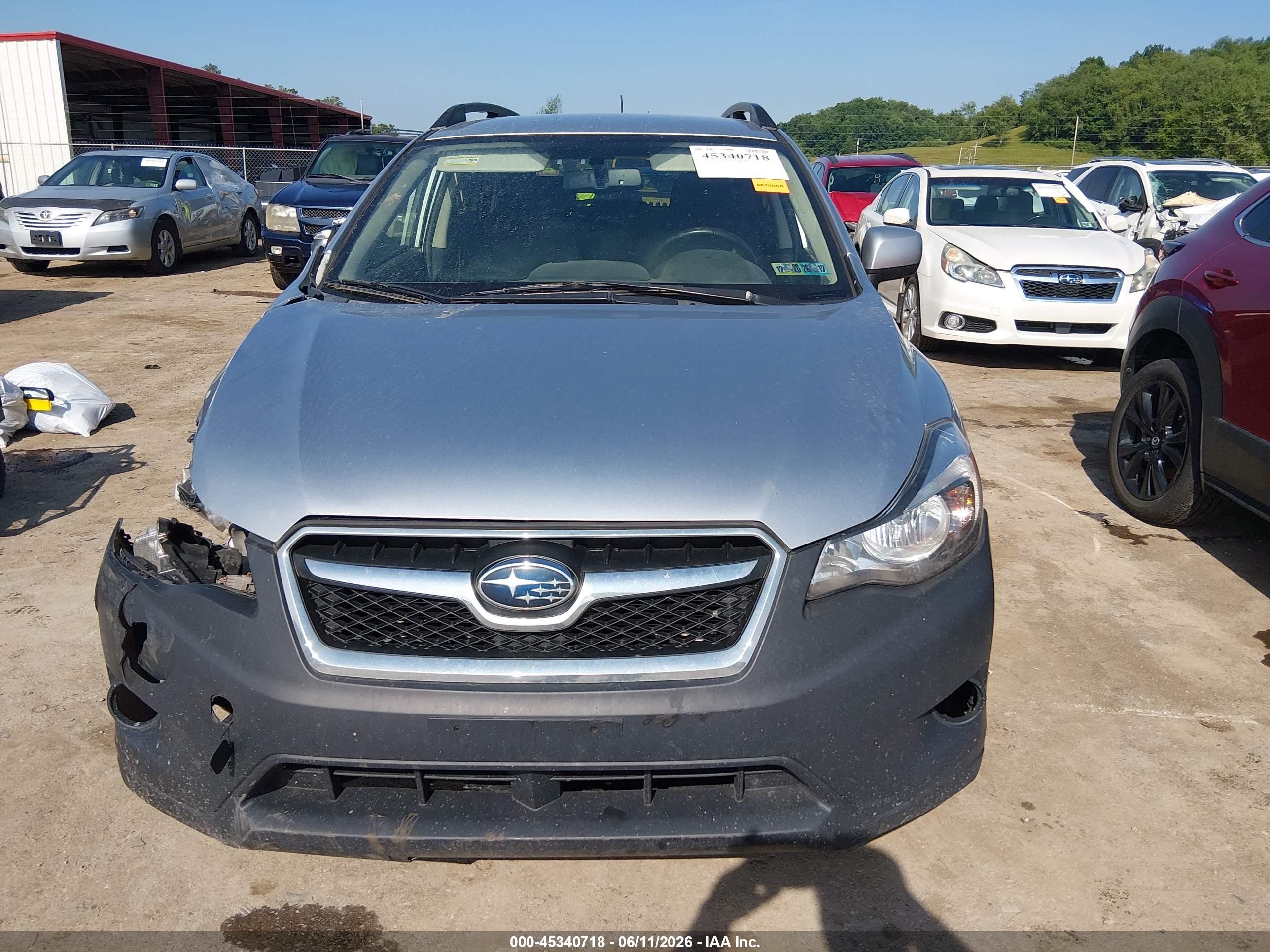 2014 Subaru Xv Crosstrek 2.0i Limited Silver vin: JF2GPAGC8E8287324