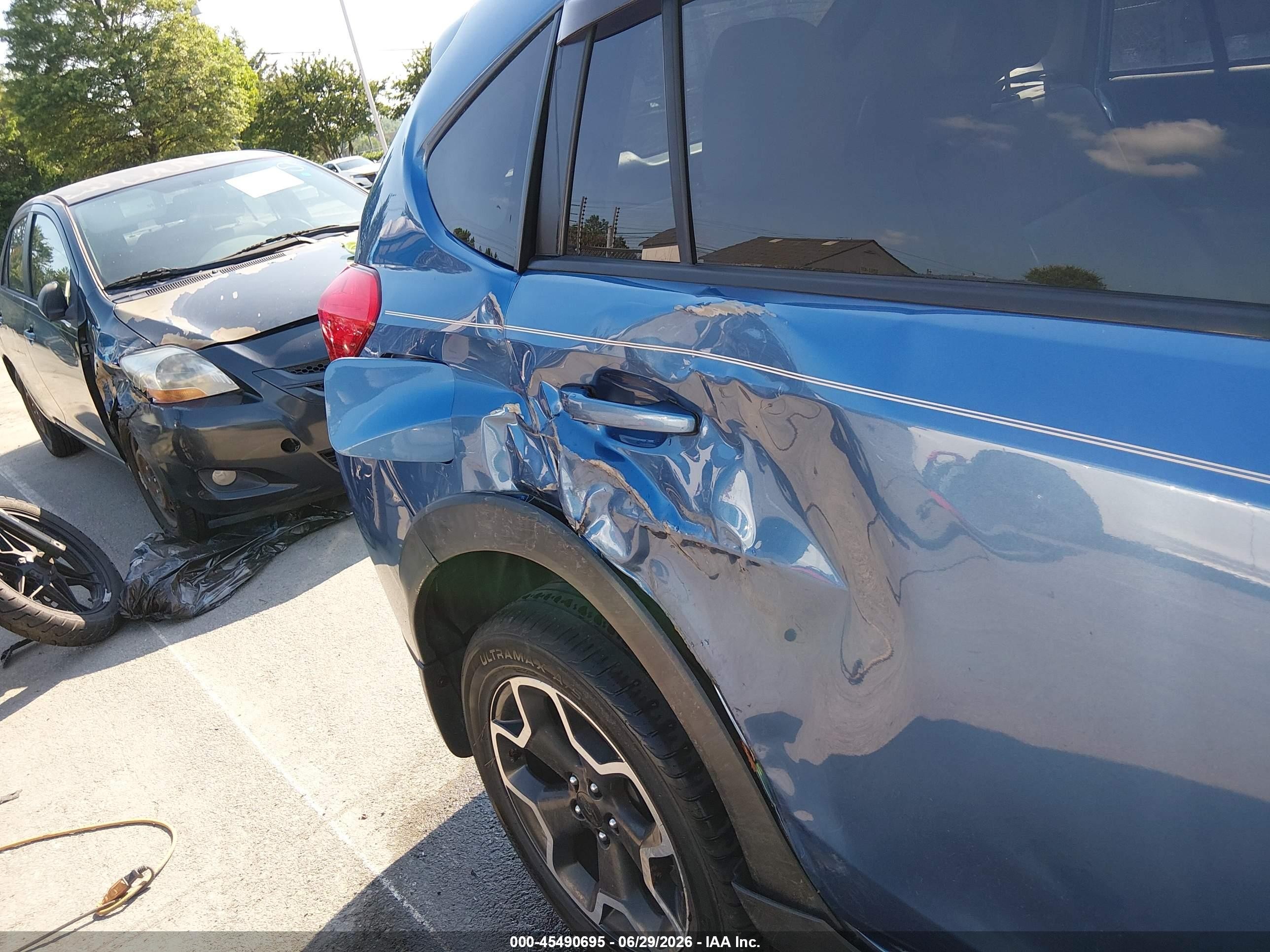 2014 Subaru Xv Crosstrek 2.0i Limited Blue vin: JF2GPAGC8E8320726