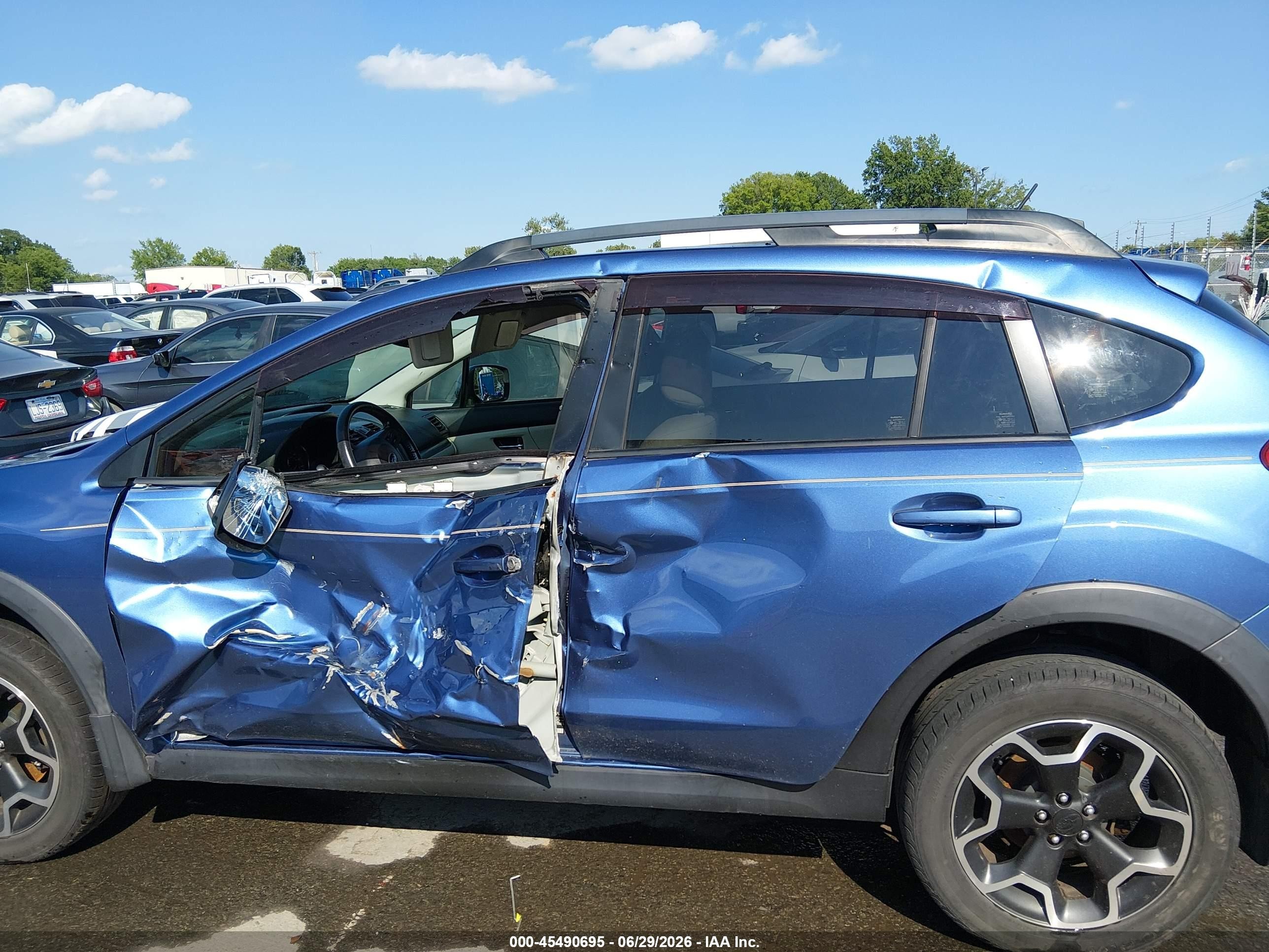 2014 Subaru Xv Crosstrek 2.0i Limited Blue vin: JF2GPAGC8E8320726