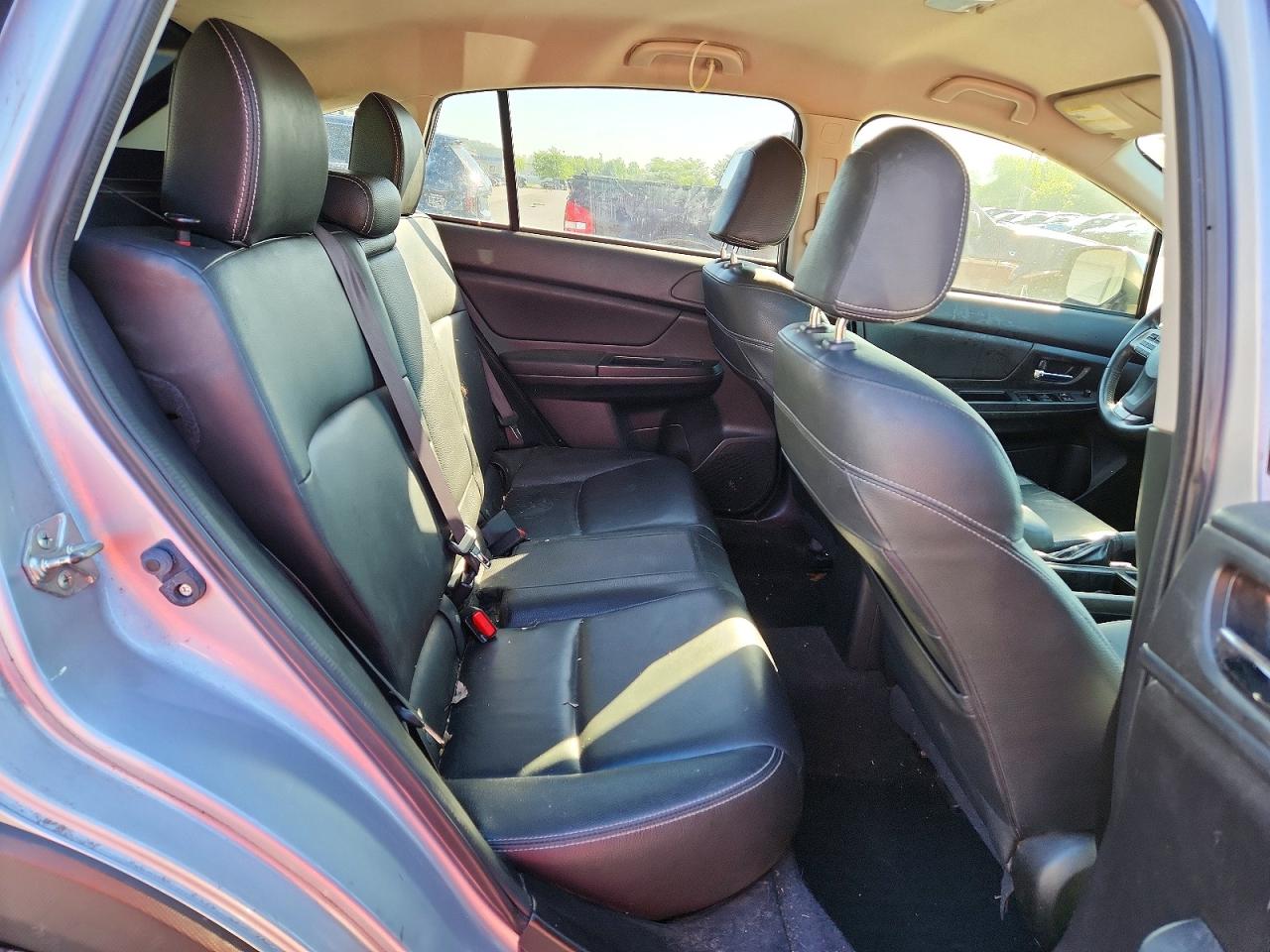2014 Subaru Xv Crosstrek 2.0 Limited Silver vin: JF2GPAGC9E8241467