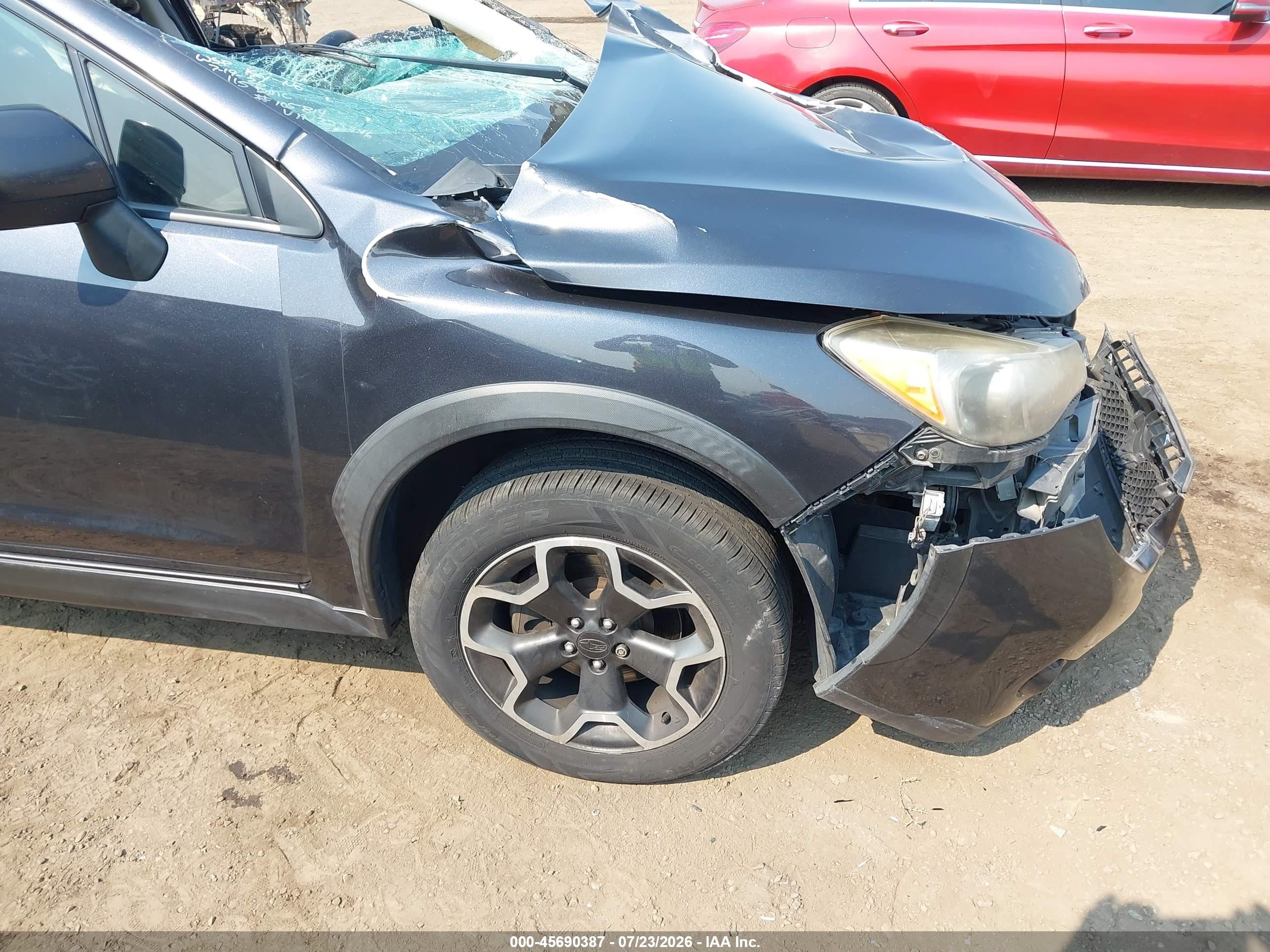 2014 Subaru Xv Crosstrek 2.0i Limited Dark Blue vin: JF2GPAGC9E8325546