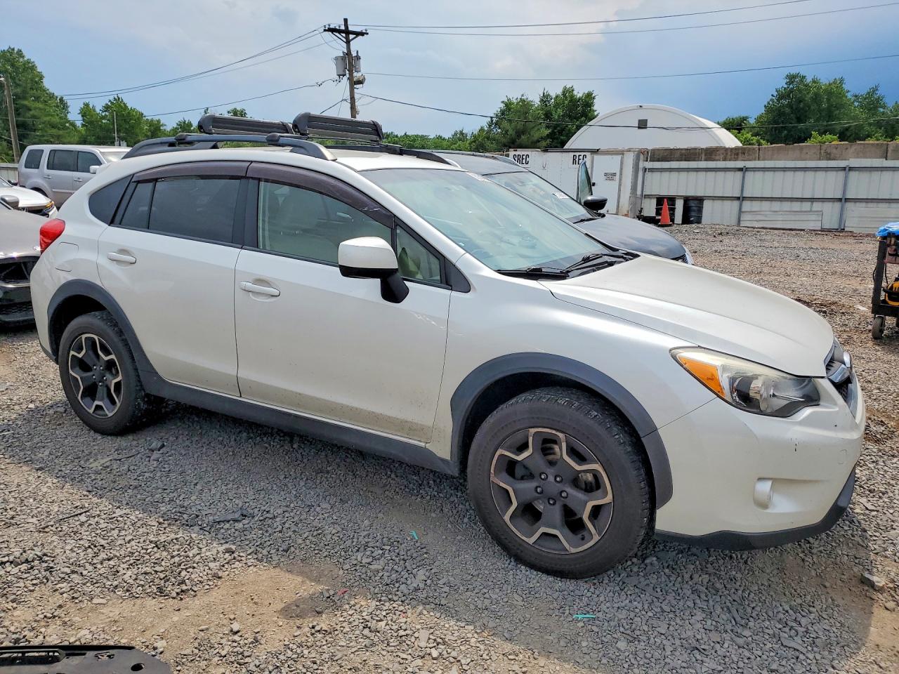 2014 Subaru Crosstrek White vin: JF2GPAGCXE8247908