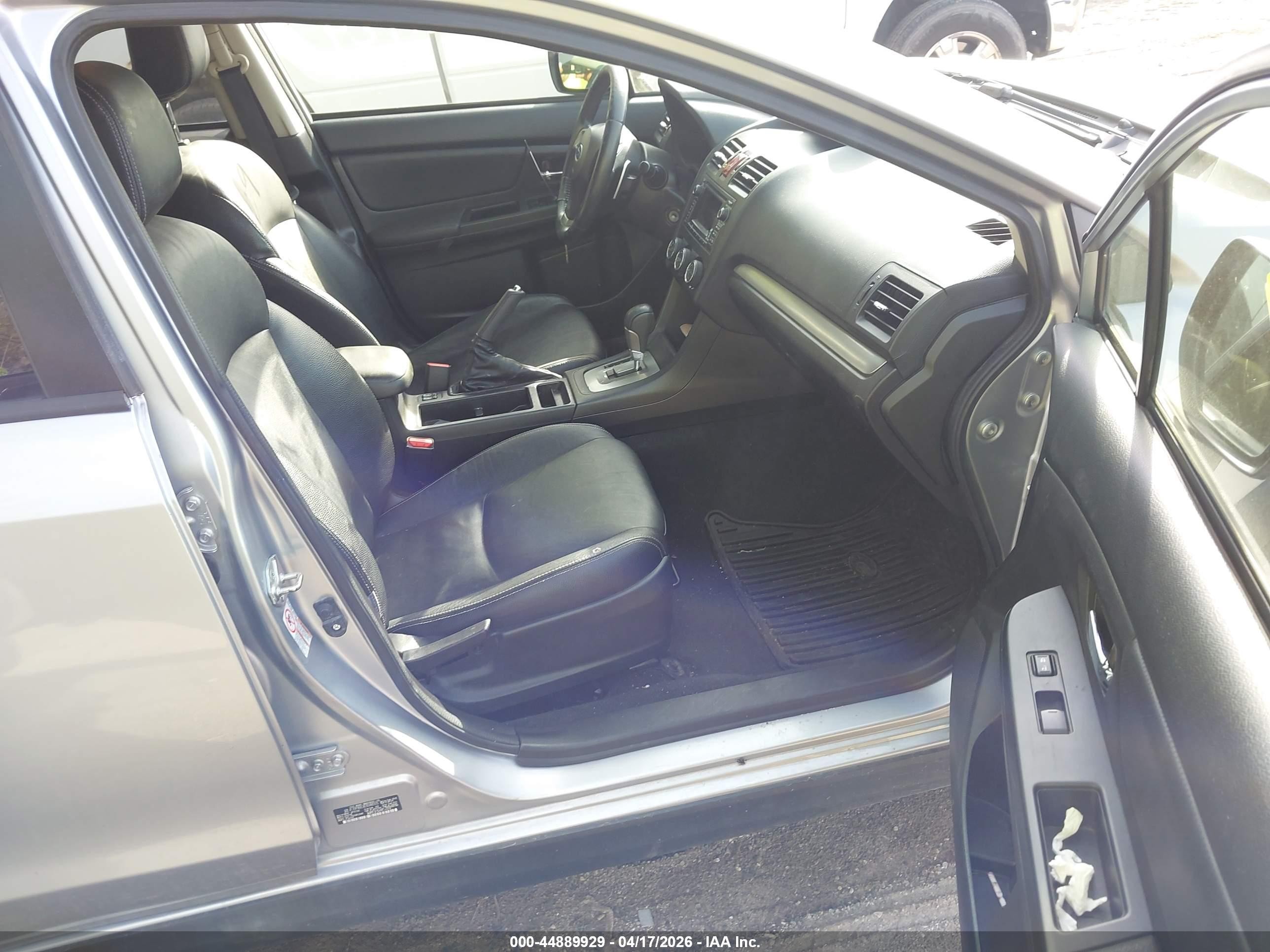 2014 Subaru Xv Crosstrek 2.0i Limited Silver vin: JF2GPAGCXE8248315