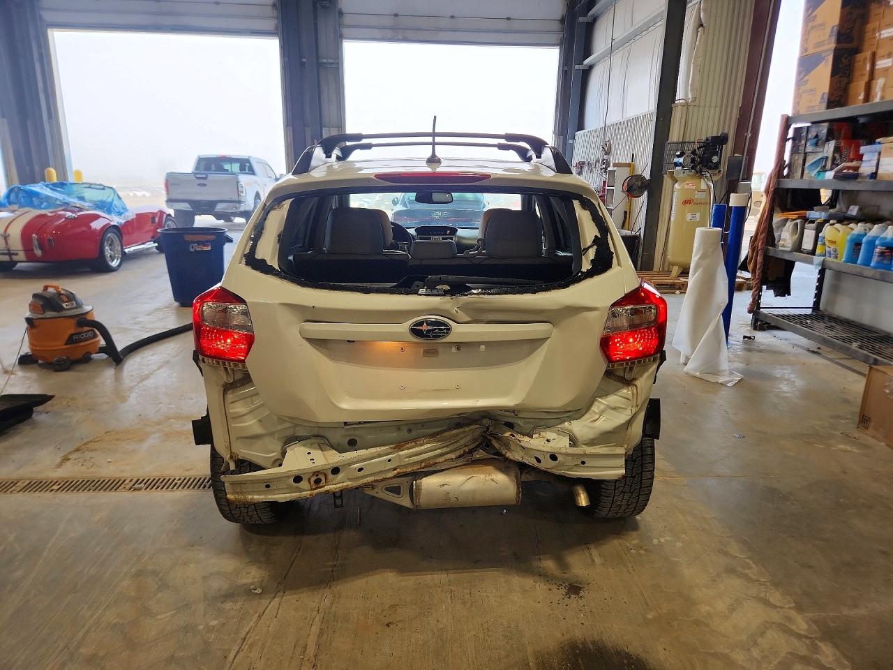 2014 Subaru Xv Crosstrek 2.0 Limited White vin: JF2GPAKC0E8327340