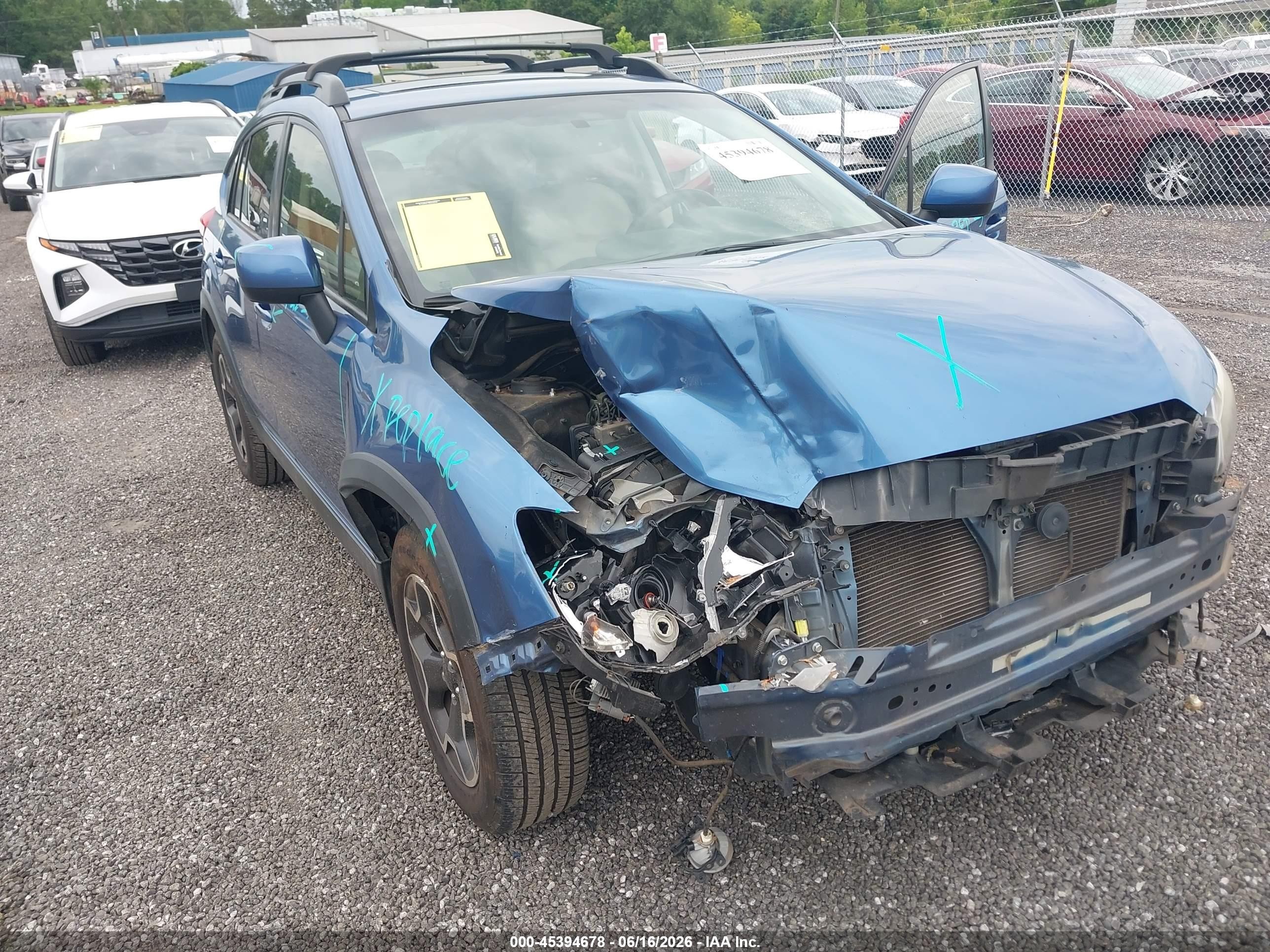 2014 Subaru Xv Crosstrek 2.0i Limited Blue vin: JF2GPAKC1E8259856