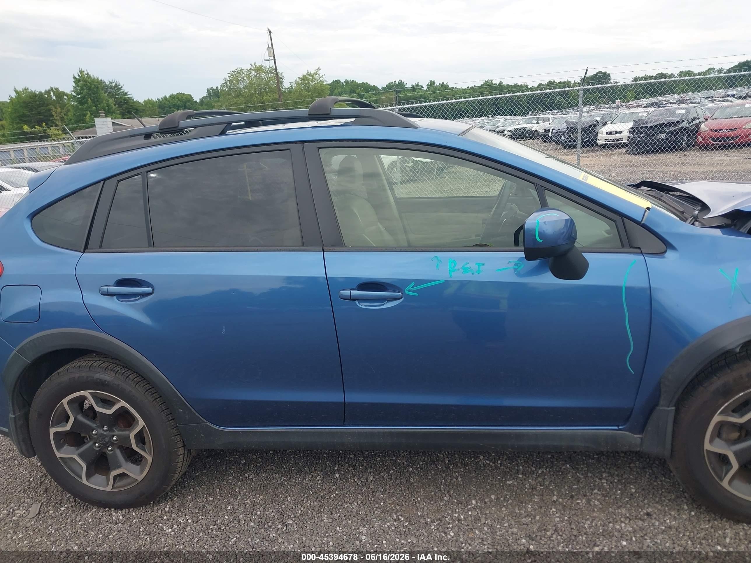 2014 Subaru Xv Crosstrek 2.0i Limited Blue vin: JF2GPAKC1E8259856
