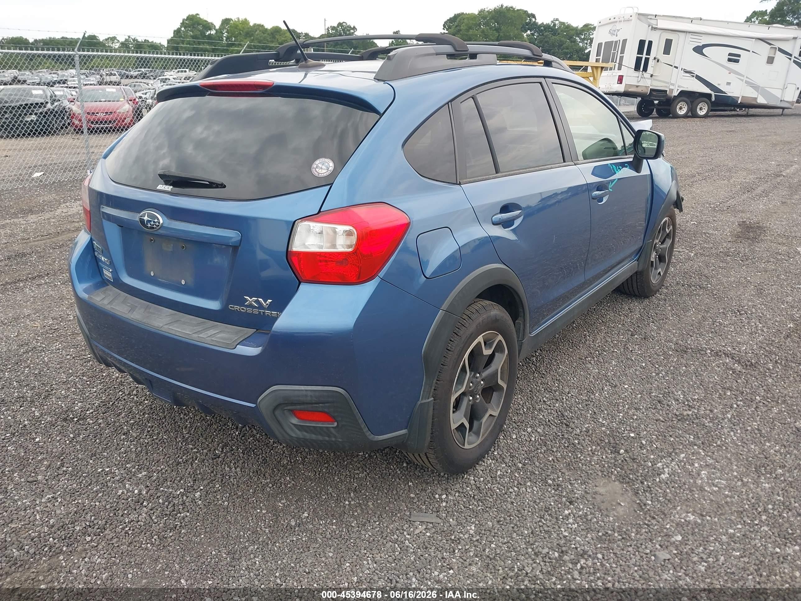 2014 Subaru Xv Crosstrek 2.0i Limited Blue vin: JF2GPAKC1E8259856