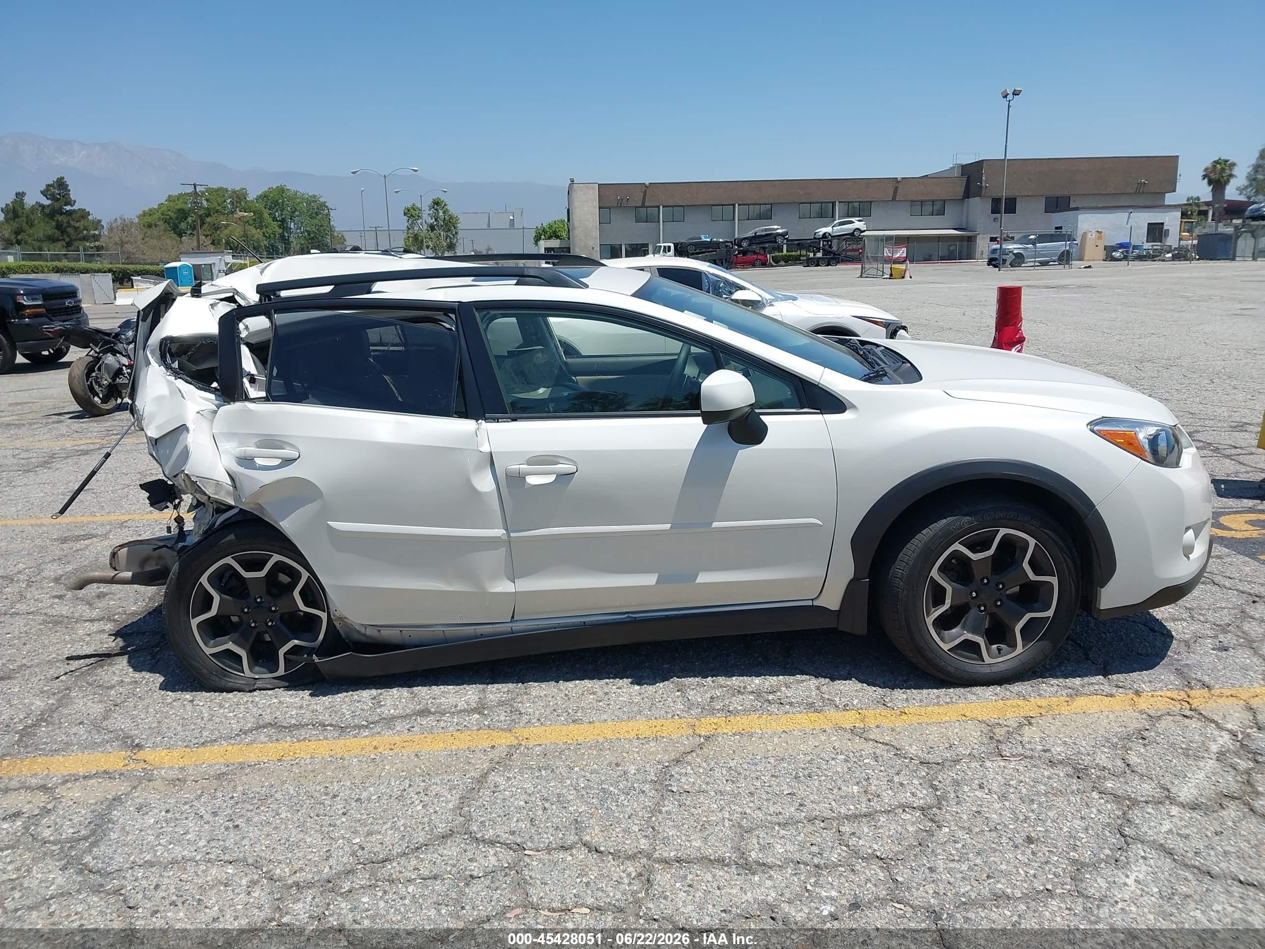 2014 Subaru Xv Crosstrek 2.0i Limited White vin: JF2GPAKC2EH317456