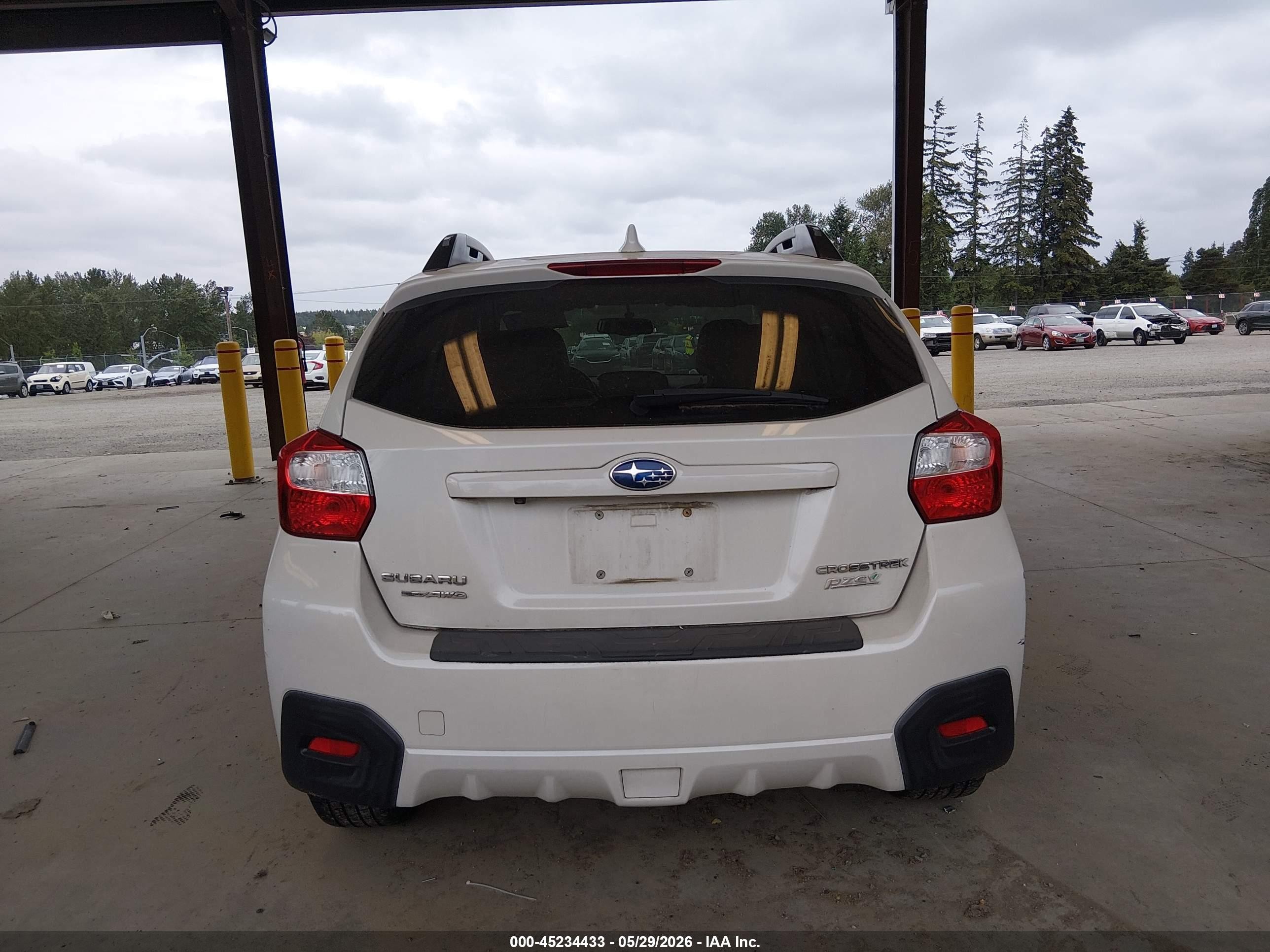 2016 Subaru Crosstrek 2.0i Limited White vin: JF2GPAKC2GH302989