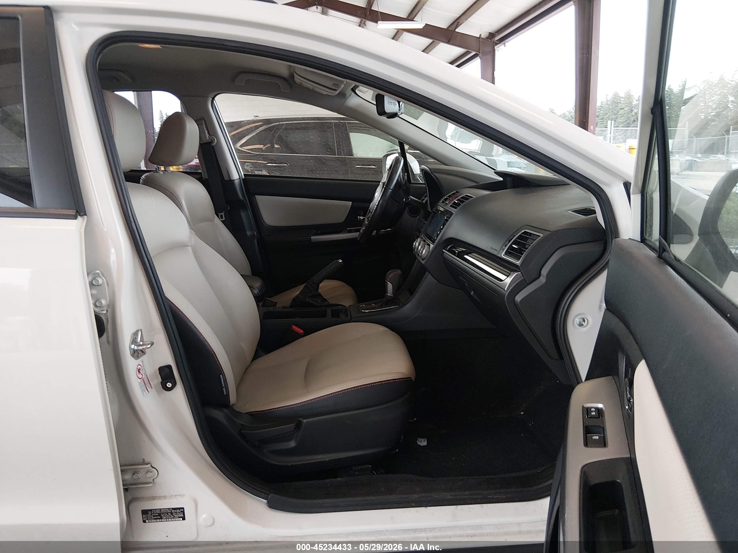 2016 Subaru Crosstrek 2.0i Limited White vin: JF2GPAKC2GH302989