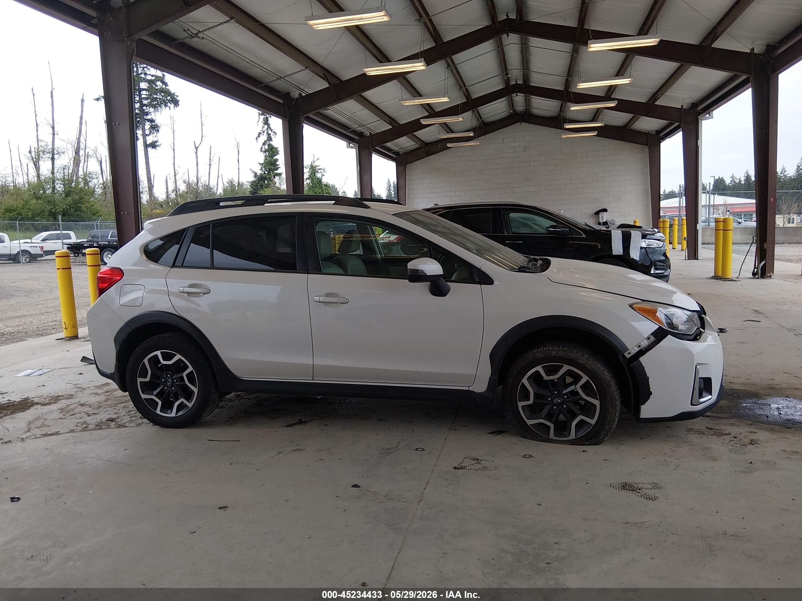 2016 Subaru Crosstrek 2.0i Limited White vin: JF2GPAKC2GH302989