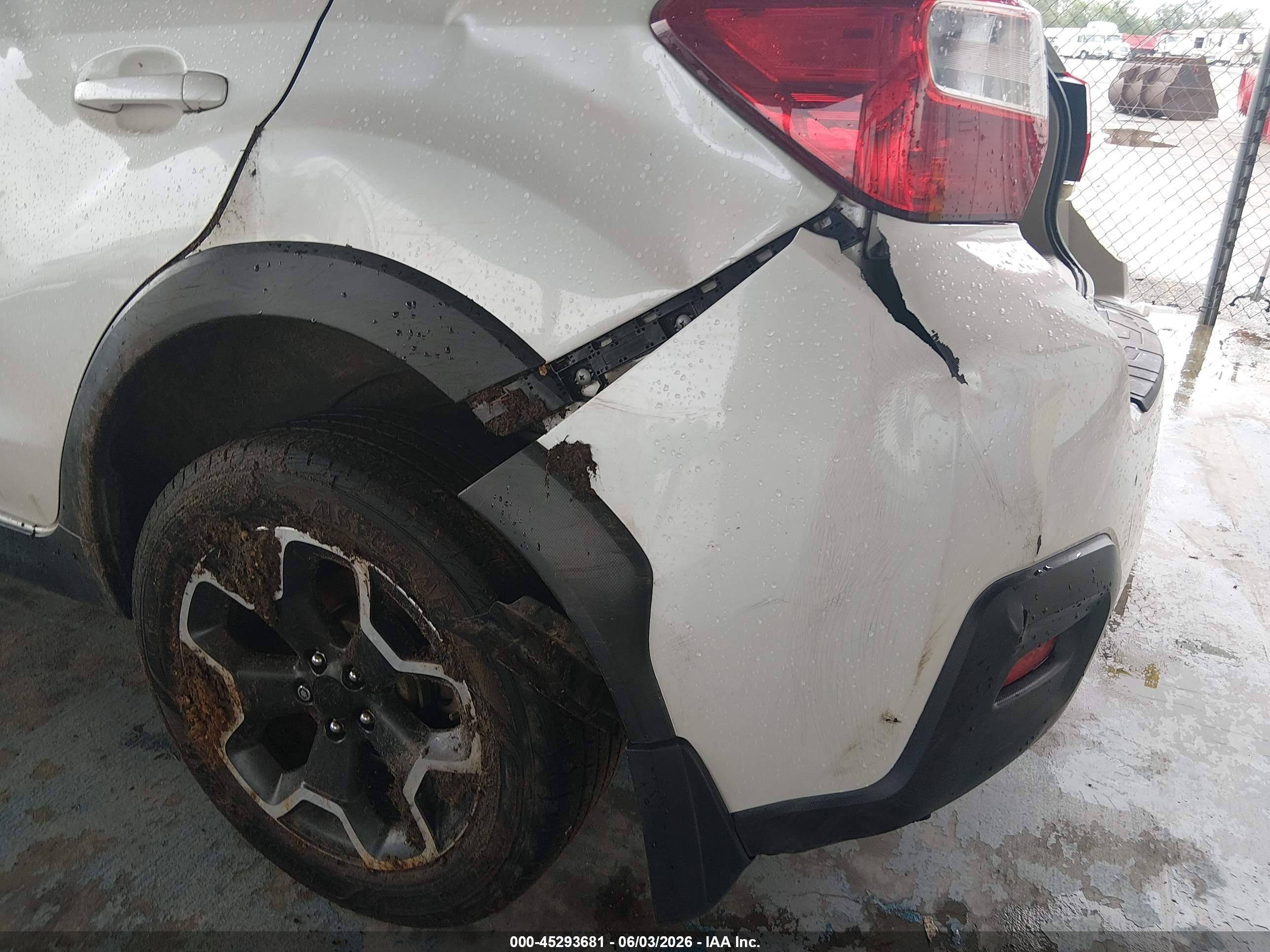 2014 Subaru Xv Crosstrek 2.0i Limited White vin: JF2GPAKC4E8315515