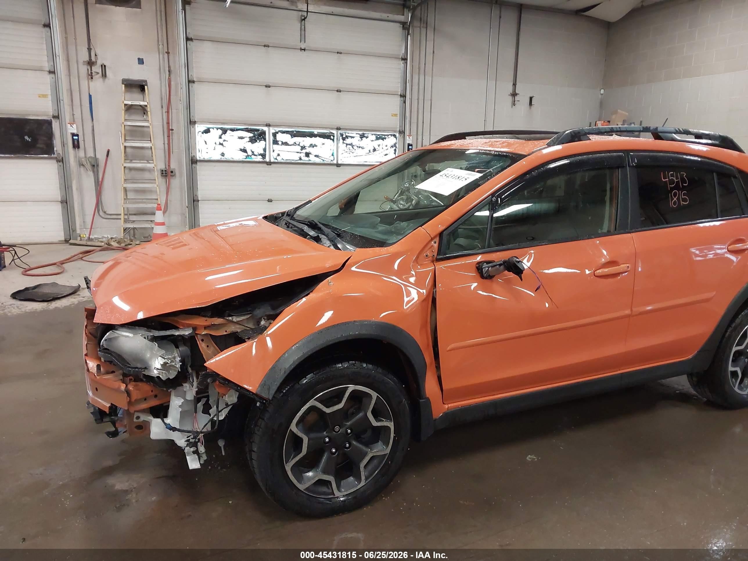 2014 Subaru Xv Crosstrek 2.0i Limited Orange vin: JF2GPAKC4E8321752
