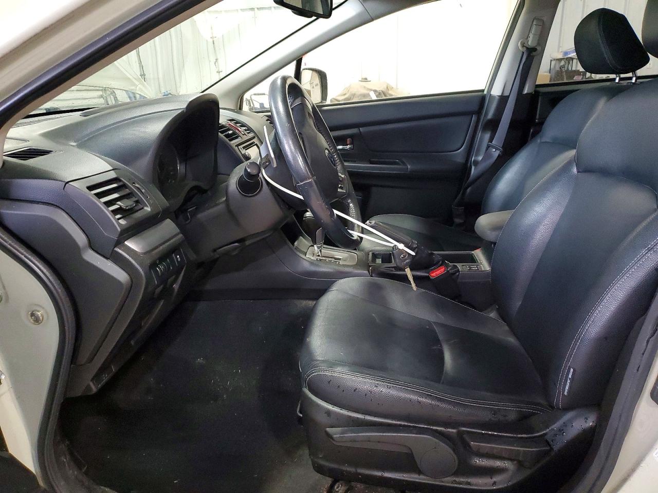 2014 Subaru Crosstrek Beige vin: JF2GPAKC5E8211227