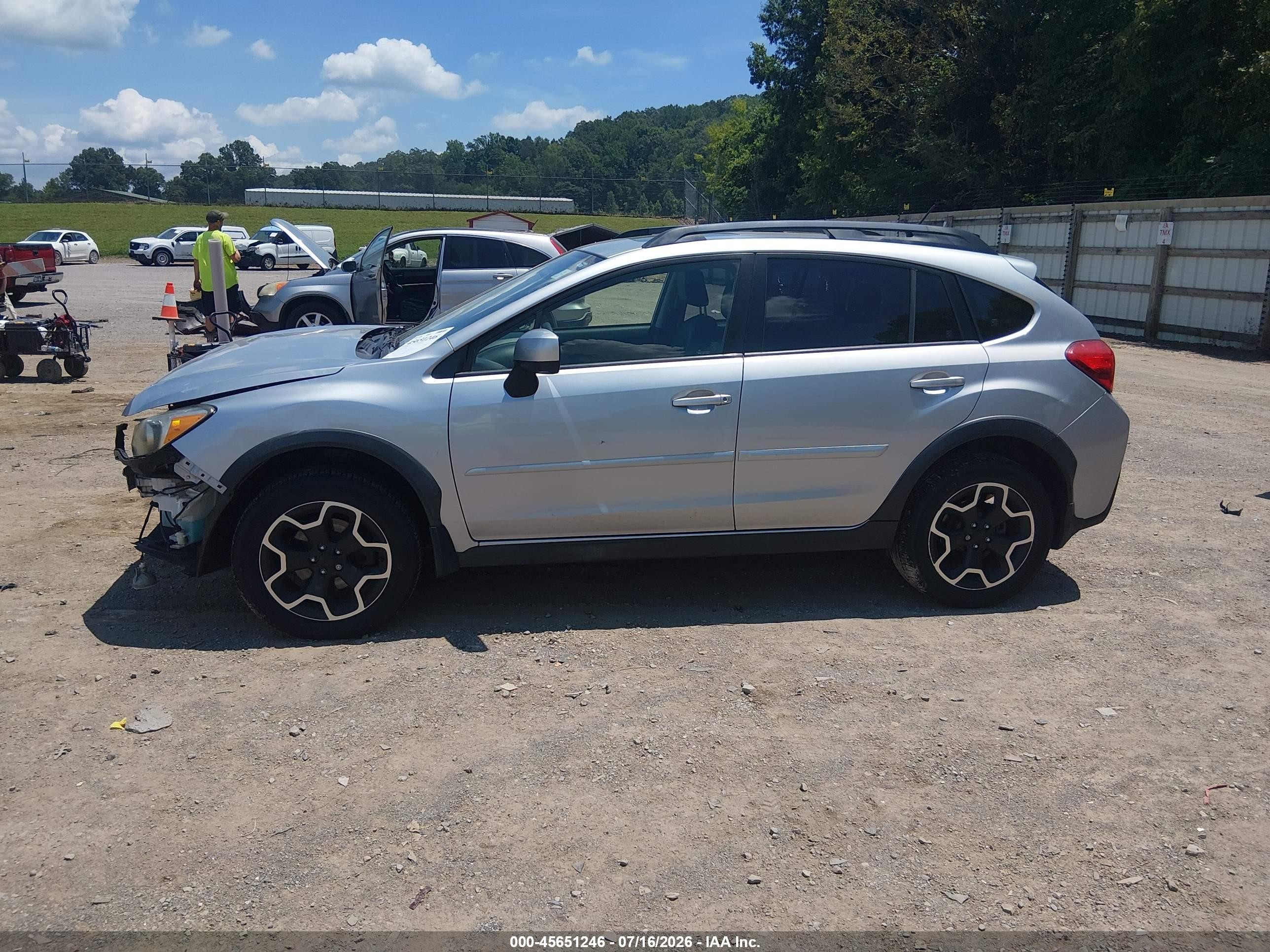 2014 Subaru Xv Crosstrek 2.0i Limited Silver vin: JF2GPAKC5E8249556