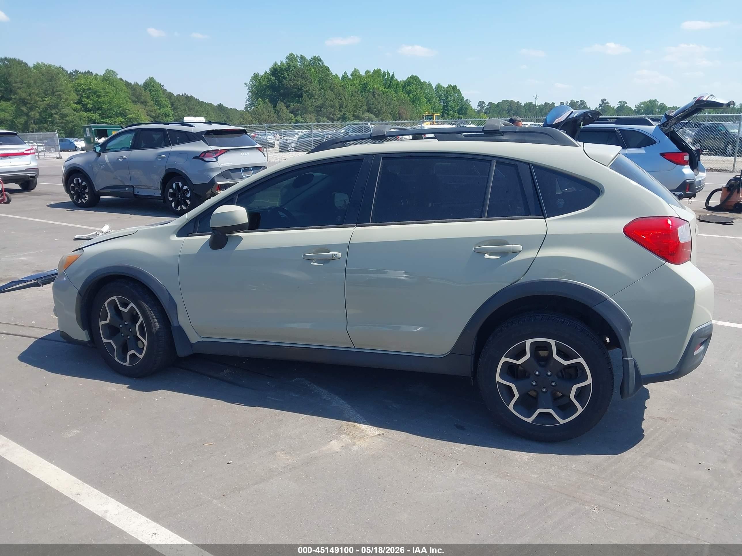 2014 Subaru Xv Crosstrek 2.0i Limited Beige vin: JF2GPAKC6E8203315