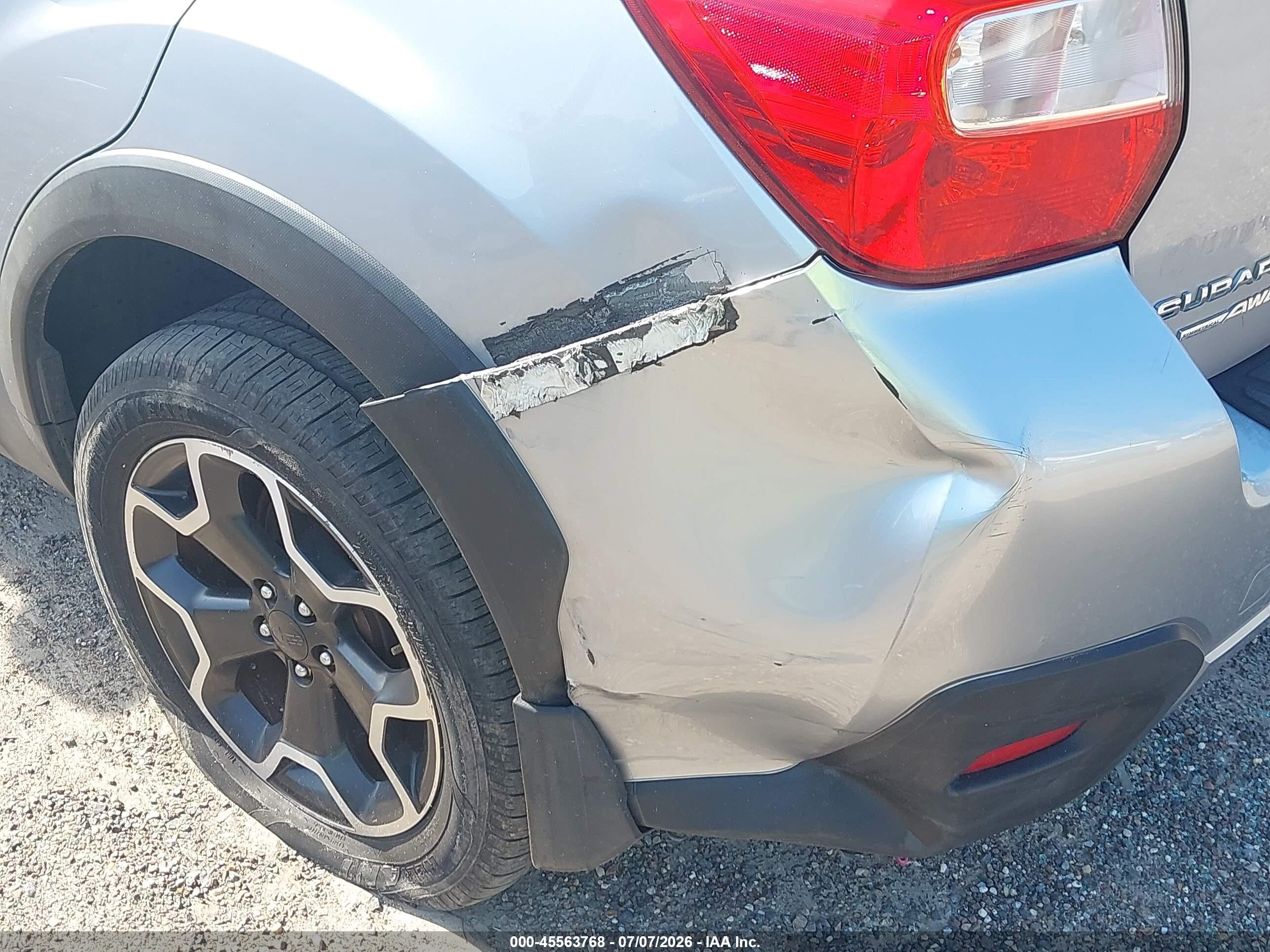 2014 Subaru Xv Crosstrek 2.0i Limited Silver vin: JF2GPAKC6E8321381