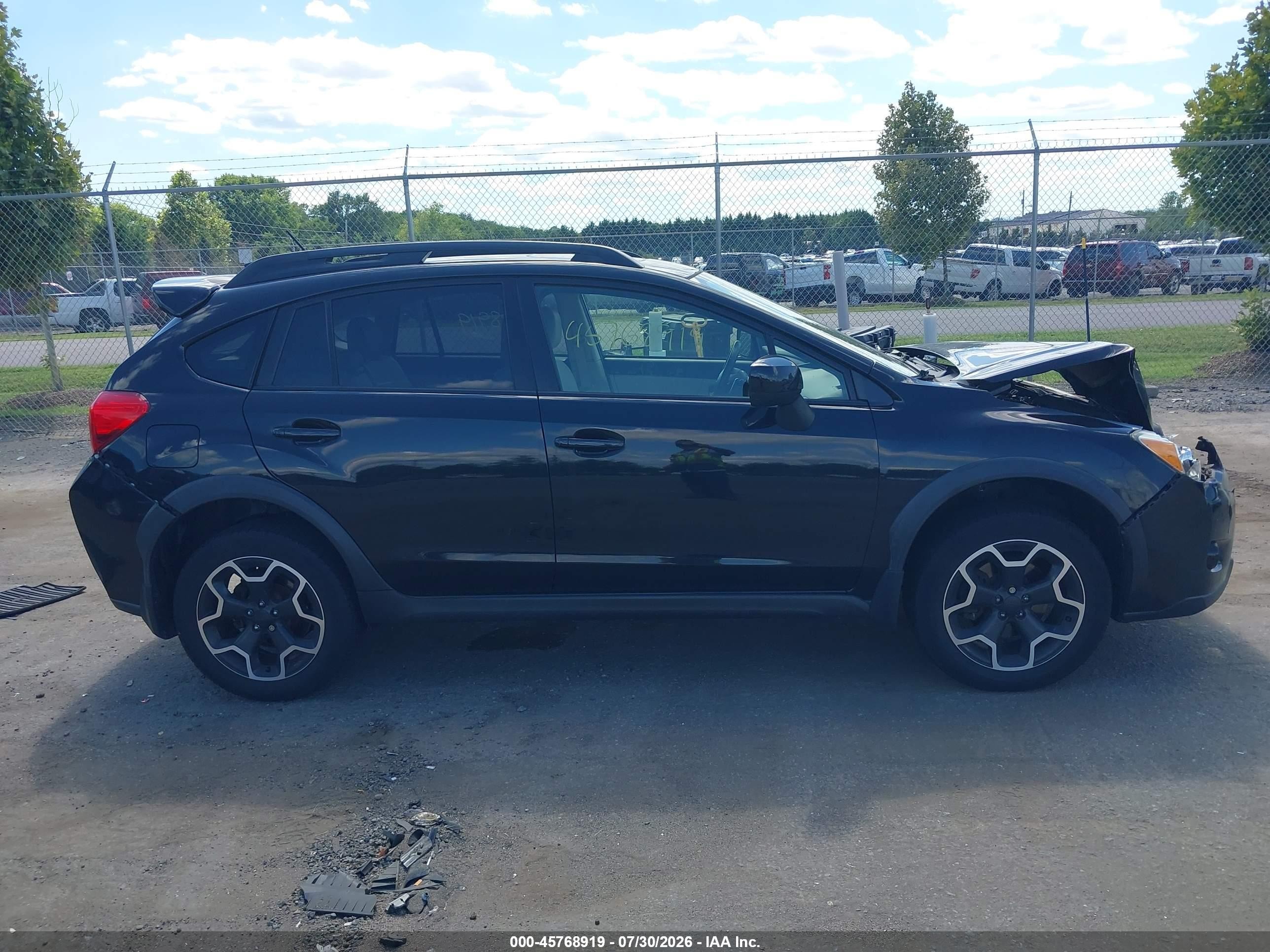 2014 Subaru Xv Crosstrek 2.0i Limited Black vin: JF2GPAKC7E8240003