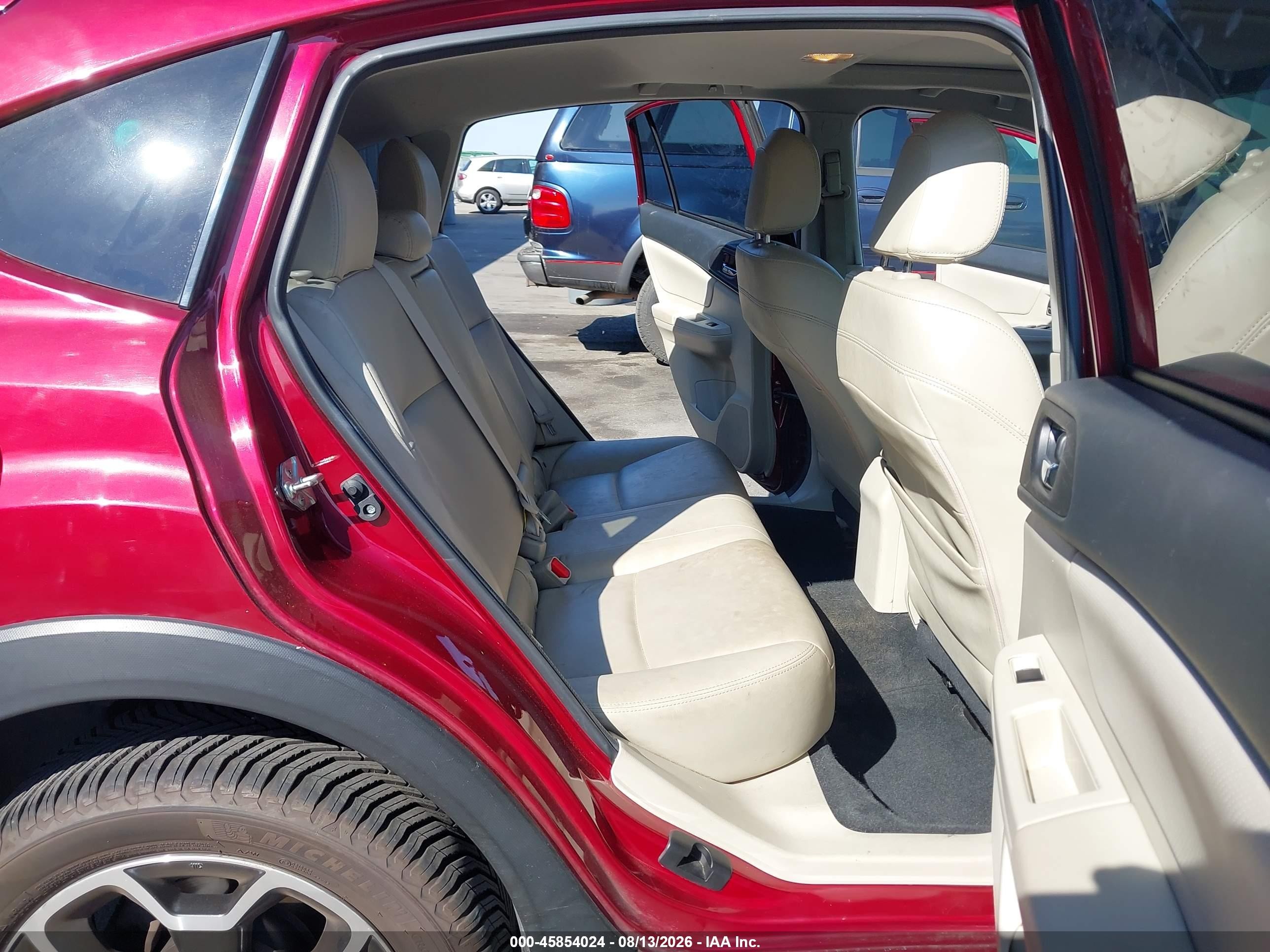 2014 Subaru Xv Crosstrek 2.0i Limited Red vin: JF2GPAKC7E8251521