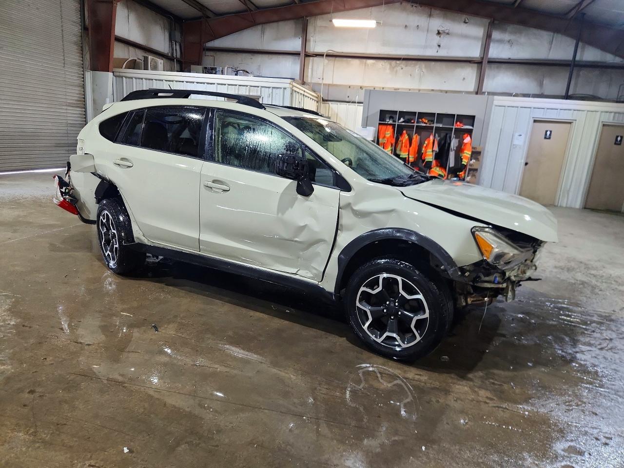 2014 Subaru Xv Crosstrek 2.0 Limited Cream vin: JF2GPAKC7E8336603