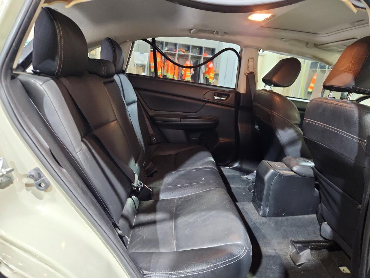 2014 Subaru Xv Crosstrek 2.0 Limited Cream vin: JF2GPAKC7E8336603