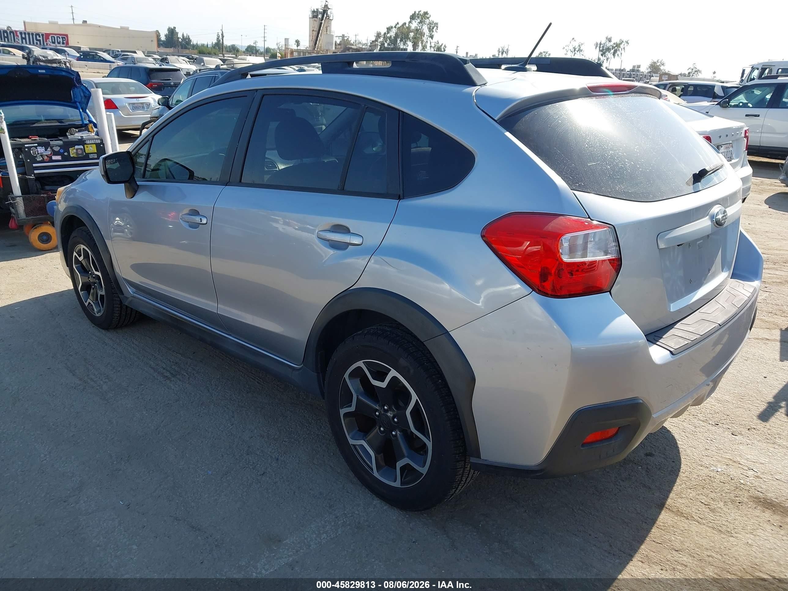 2014 Subaru Xv Crosstrek 2.0i Limited Silver vin: JF2GPAKC7E8345740