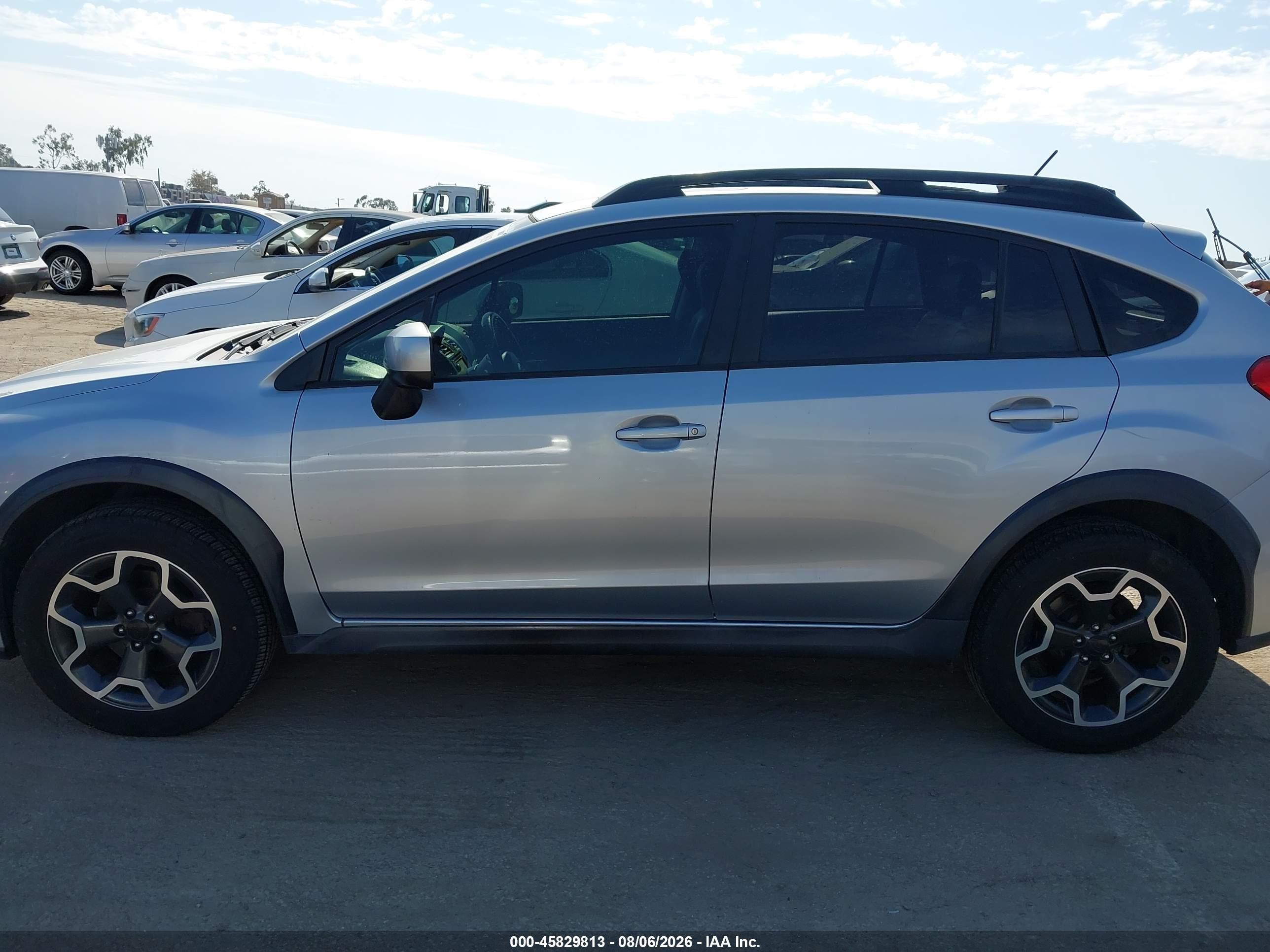 2014 Subaru Xv Crosstrek 2.0i Limited Silver vin: JF2GPAKC7E8345740
