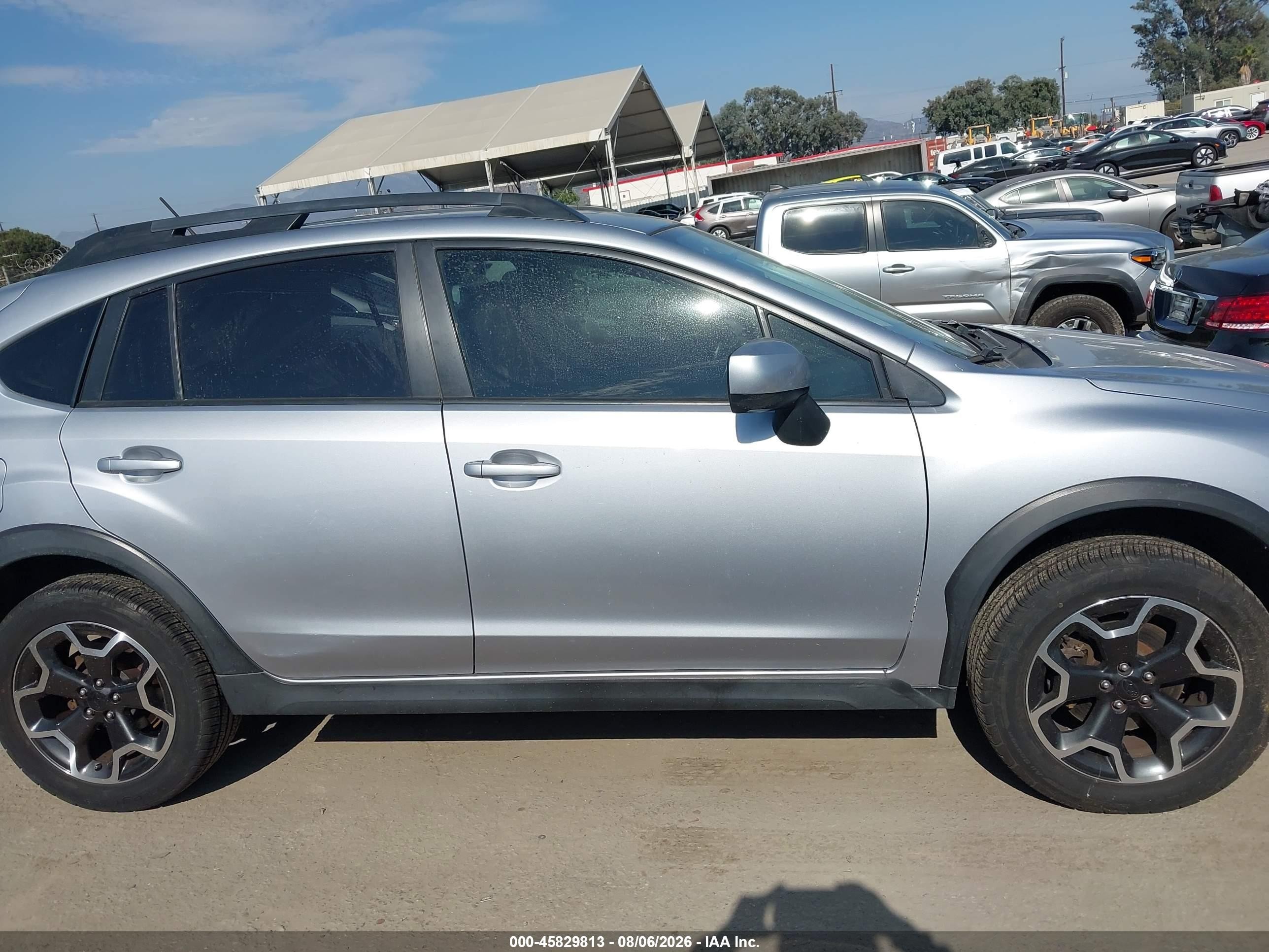 2014 Subaru Xv Crosstrek 2.0i Limited Silver vin: JF2GPAKC7E8345740