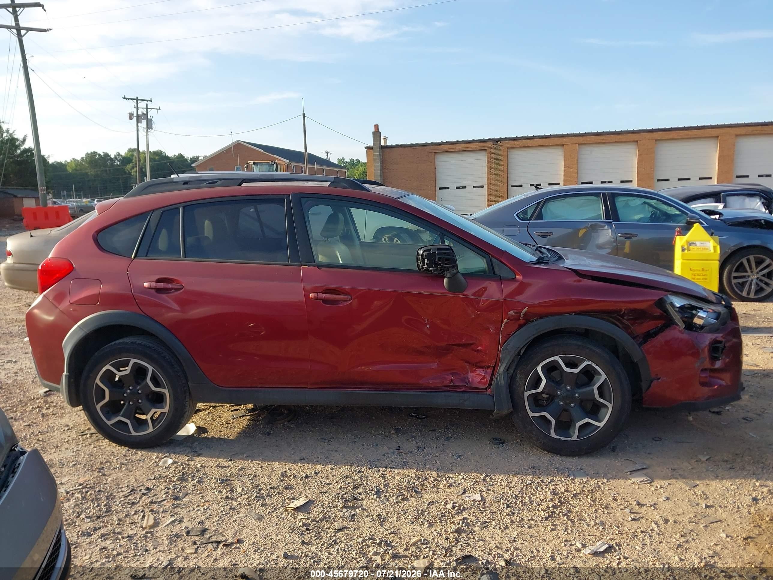 2014 Subaru Xv Crosstrek 2.0i Limited Red vin: JF2GPAKC7EH337749