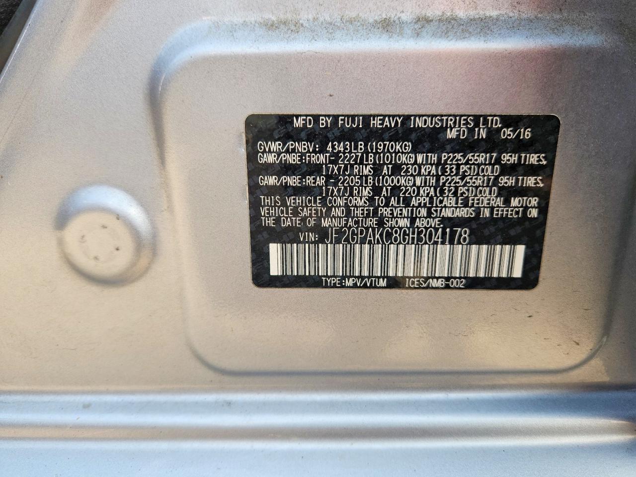 2016 Subaru Crosstrek Limited Silver vin: JF2GPAKC8GH304178